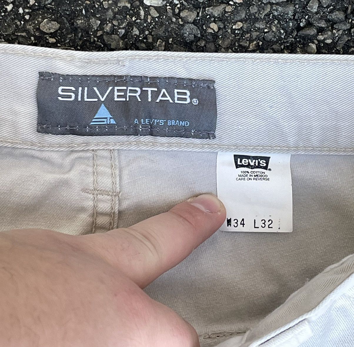Levi's Vintage Y2K Levis Silvertab Cargo Pants Baggy Skater Size US 34 / EU 50 - 2 Thumbnail