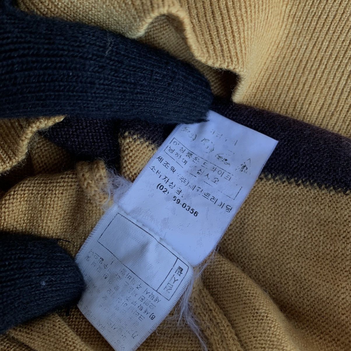 Balenciaga Vtg 90s Balenciaga Vest Knit Geometrical Small Logo Size US M / EU 48-50 / 2 - 7 Thumbnail