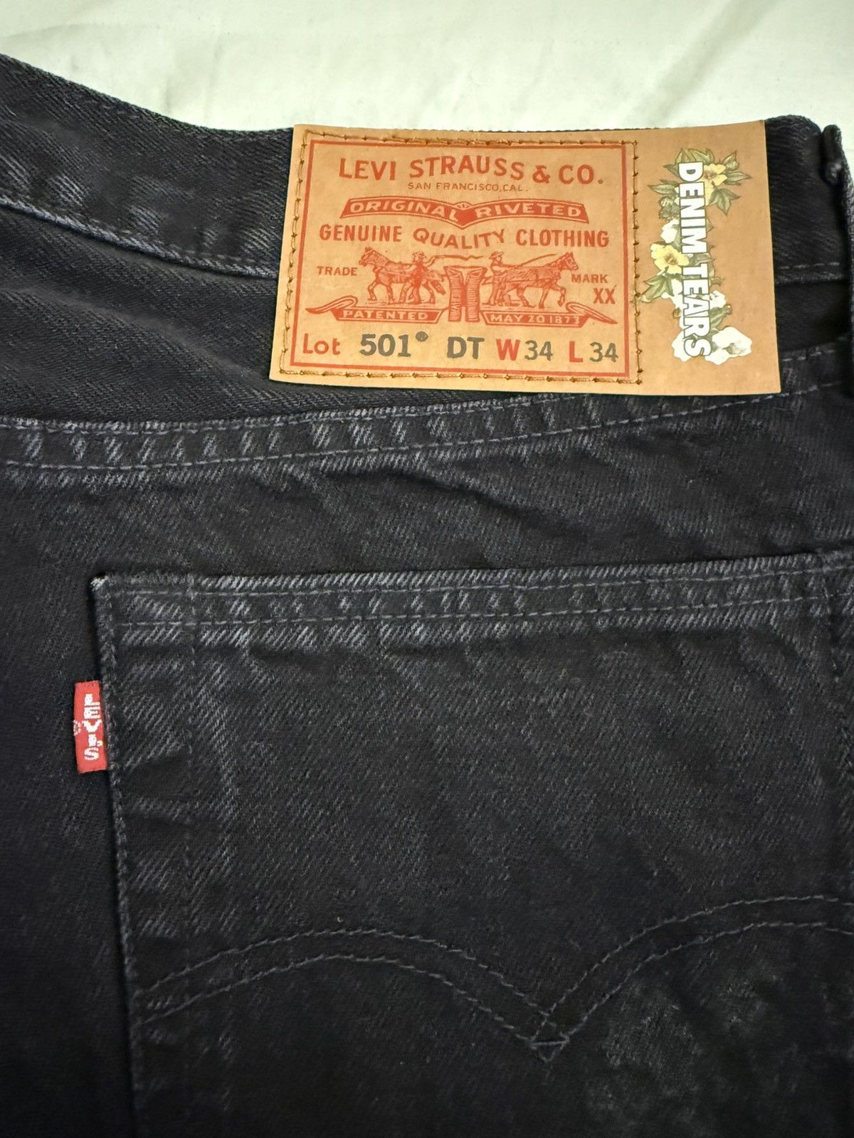 DENIM TEARS × Levi's Denim Tears Mono Cotton Wreath Jeans Black Vintage 34 Size US 34 / EU 50 - 5 Thumbnail