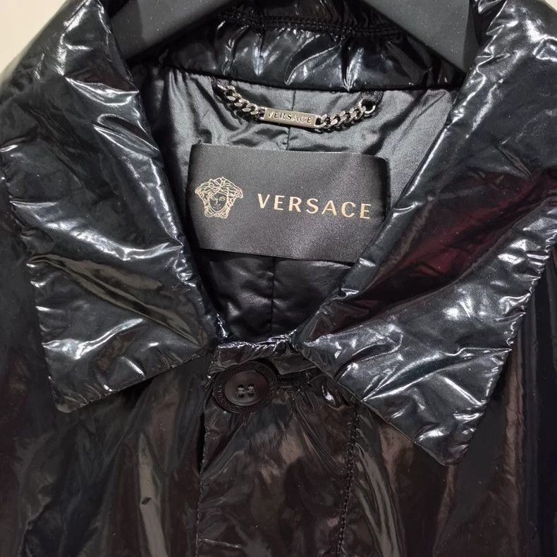 Versace Versace Black glossy trench coat Size US M / EU 48-50 / 2 - 3 Thumbnail