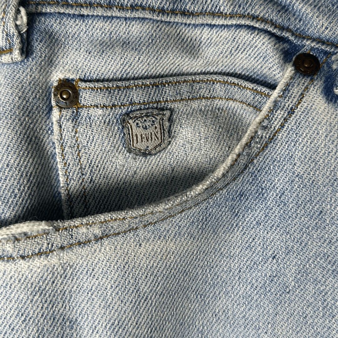 Levi's VINTAGE Levi's Silver Medal Jeans Mens W38 L30 Blue Denim Light Wash Skater Jeans Mens - Size 38 — Blue Denim Light Wash Straight Leg Size US 38 / EU 54 - 3 Thumbnail