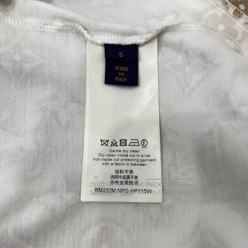 Louis Vuitton Louis Vuitton Beige full logo short sleeve Size US S / EU 44-46 / 1 - 6 Thumbnail