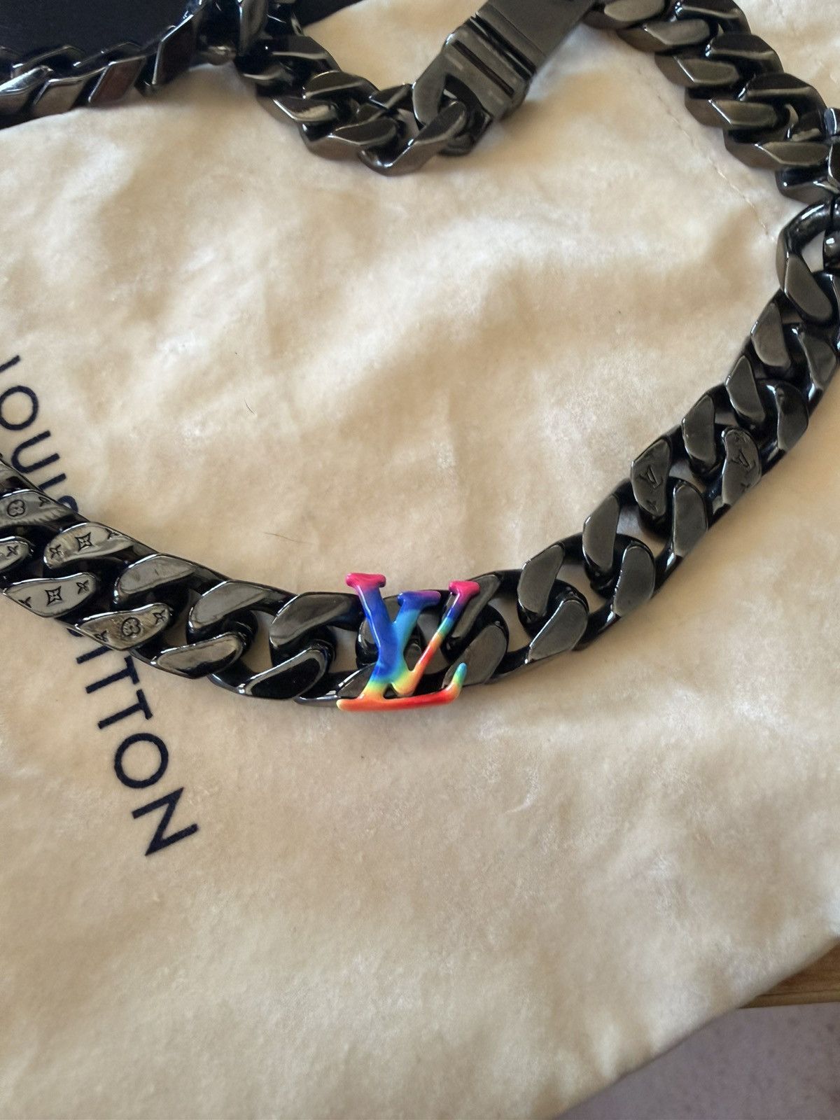 Louis Vuitton Louis Vuitton LV Rainbow Chain Necklace Size ONE SIZE - 9 Thumbnail
