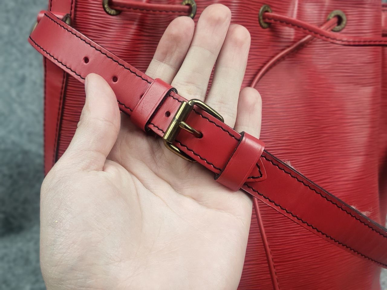 Louis Vuitton Louis Vuitton Noé Epi Vintage authentic Shoulder Red Bag Size ONE SIZE - 19 Thumbnail