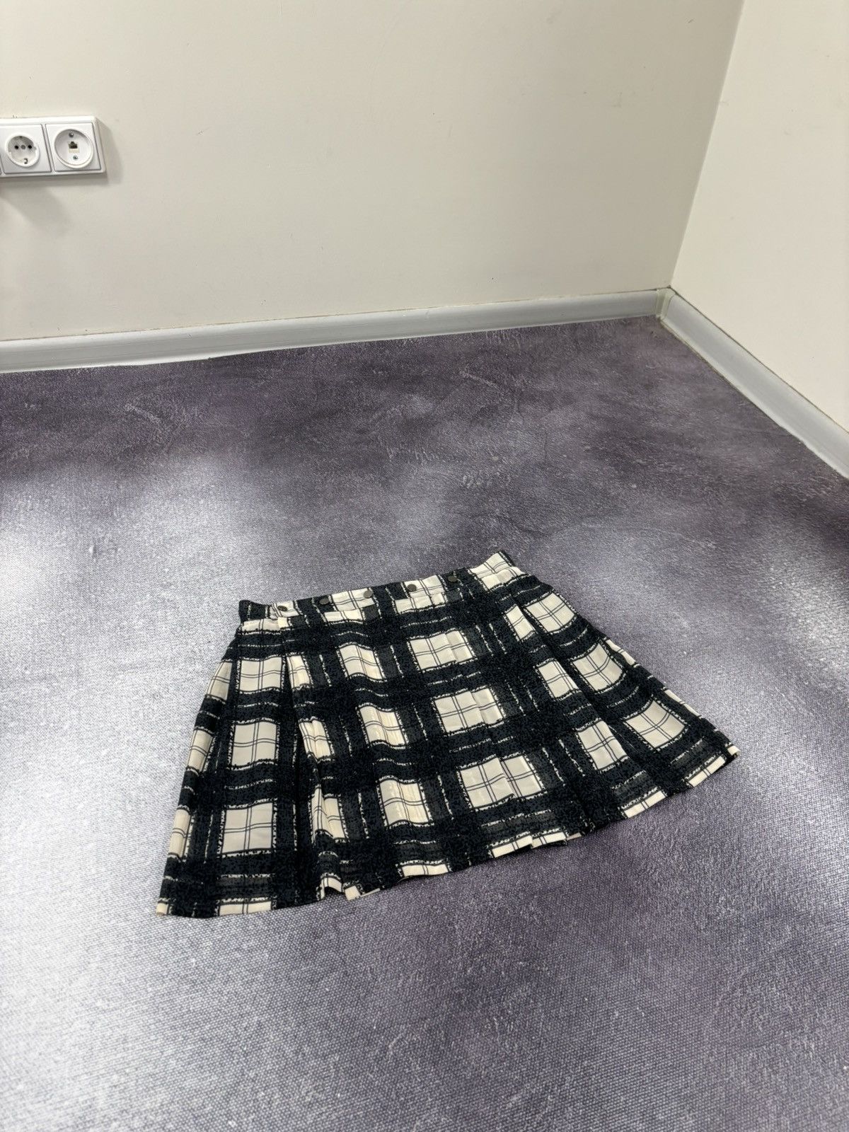 Diesel Diesel Black Beige Plaid Print Mini Skirt A-Line Snap Waist Size 28" / US 6 / IT 42 - 3 Thumbnail