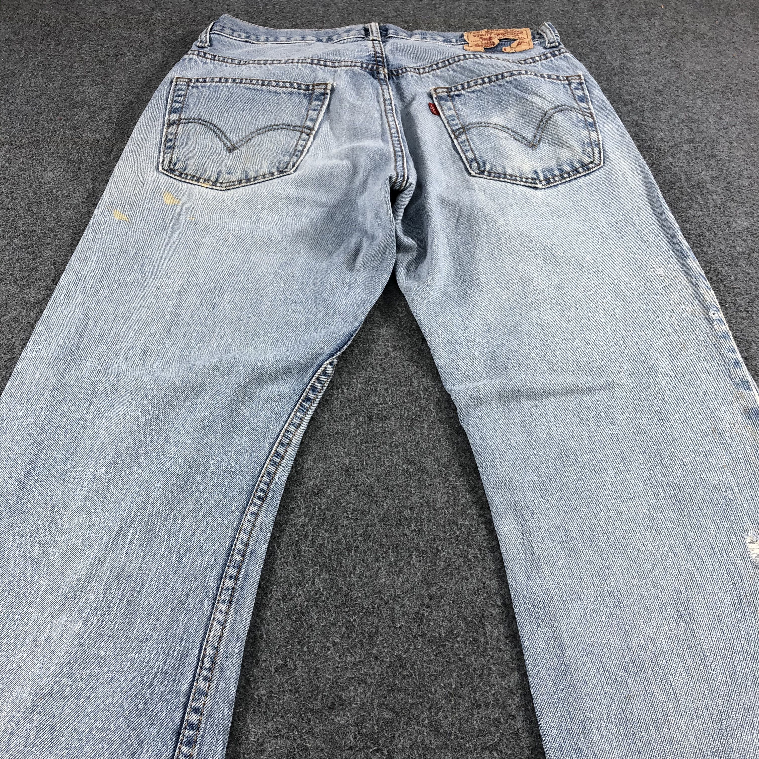 Levi's Vintage Light Wash Levis 505 Distress Jeans-J1245 Size US 32 / EU 48 - 4 Thumbnail