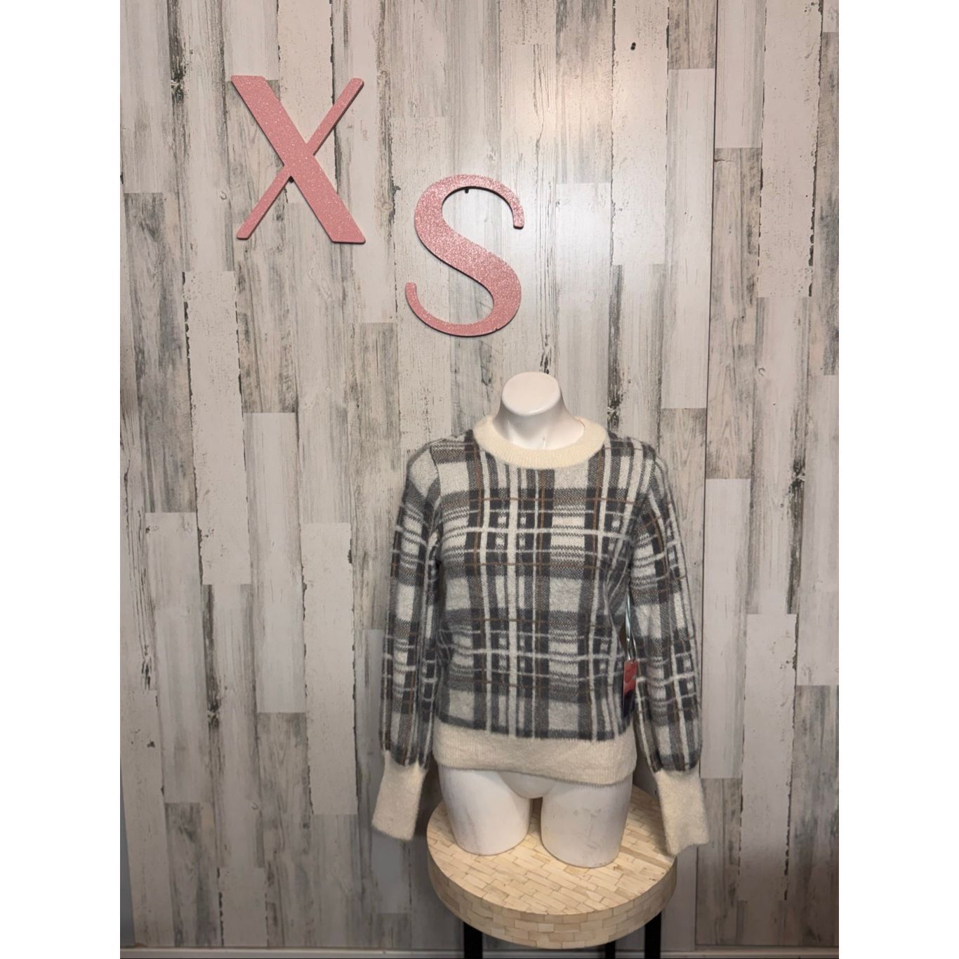 Other Evereve Plaid Fuzzy Knit Sweater XS Gray Cream Soft Warm Cozy Size XS / US 0-2 / IT 36-38 - 1 Thumbnail