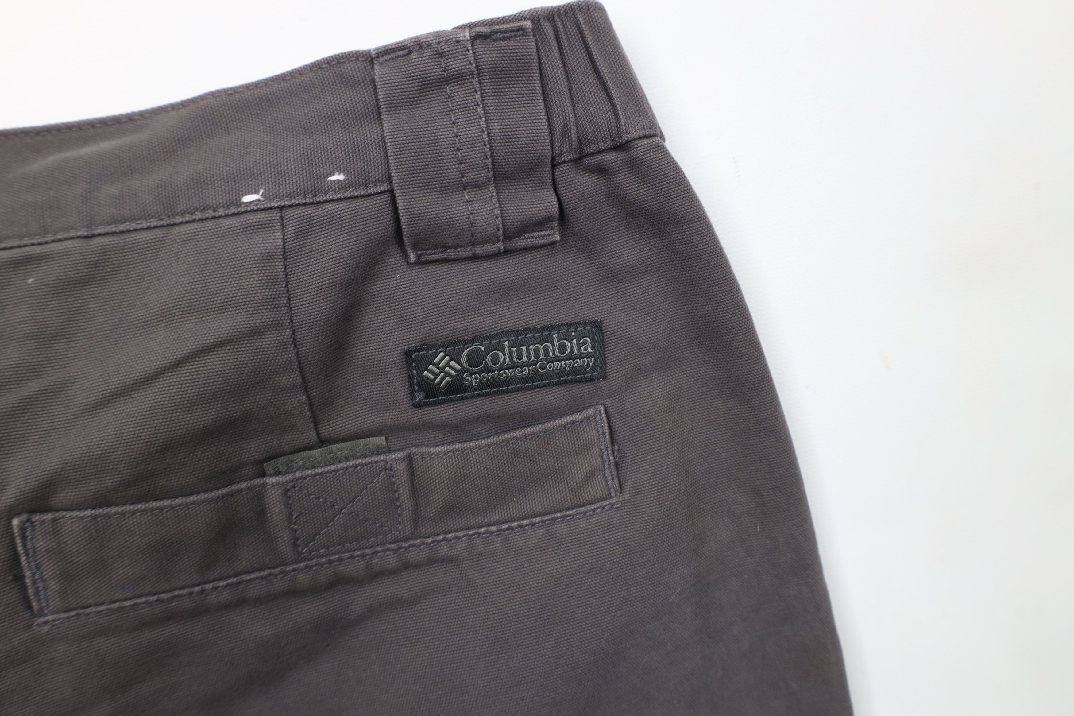 Columbia × Vintage Vintage Columbia Above Knee Heavy Cargo Shorts Gray Cotton Size US 34 / EU 50 - 14 Thumbnail