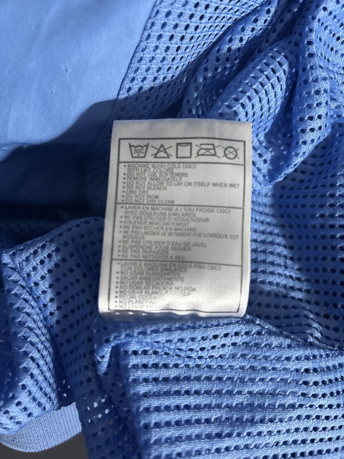 Nike Vintage x UNC x Nike x Windbreaker Size US L / EU 52-54 / 3 - 7 Thumbnail