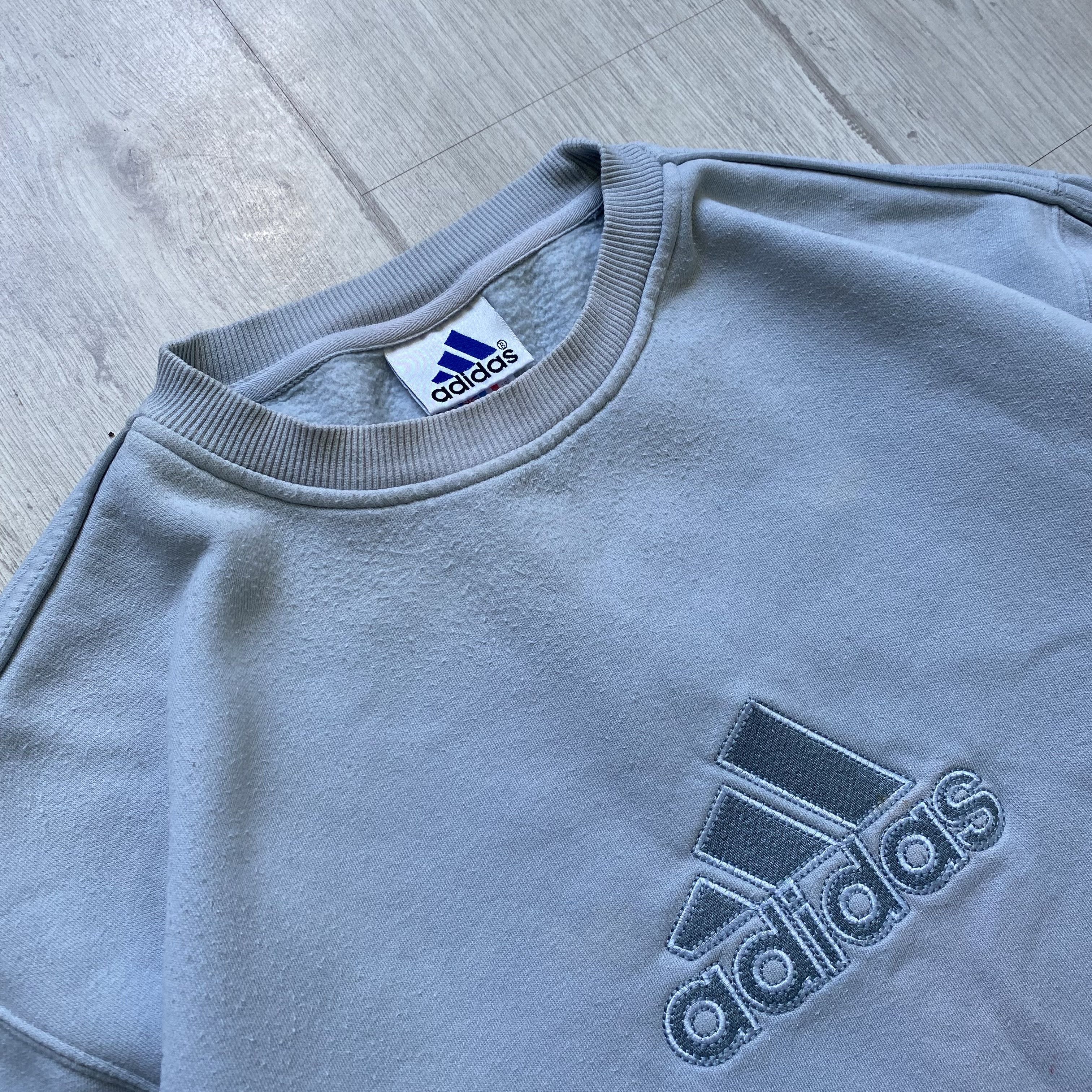 Adidas 🩶 Vintage 90s Adidas Center logo boxy sweatshirt Trashed Size US L / EU 52-54 / 3 - 5 Thumbnail