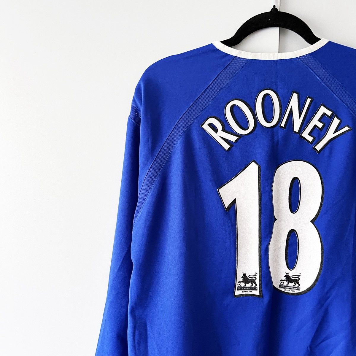 Puma Everton jersey 2003 2004 Ronney #18 puma Size US L / EU 52-54 / 3 - 3 Thumbnail