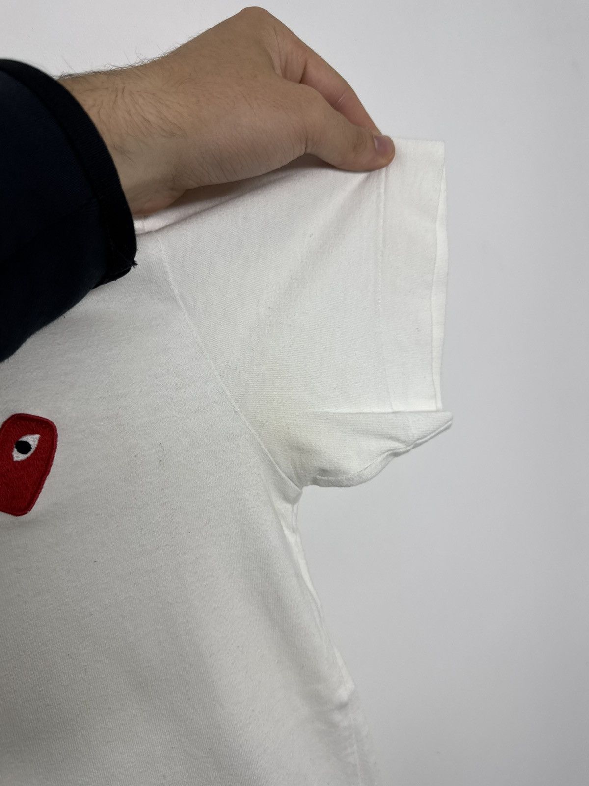 Comme des Garcons Comme des Garcons Play Logo Luxury T Shirt Size US M / EU 48-50 / 2 - 9 Thumbnail
