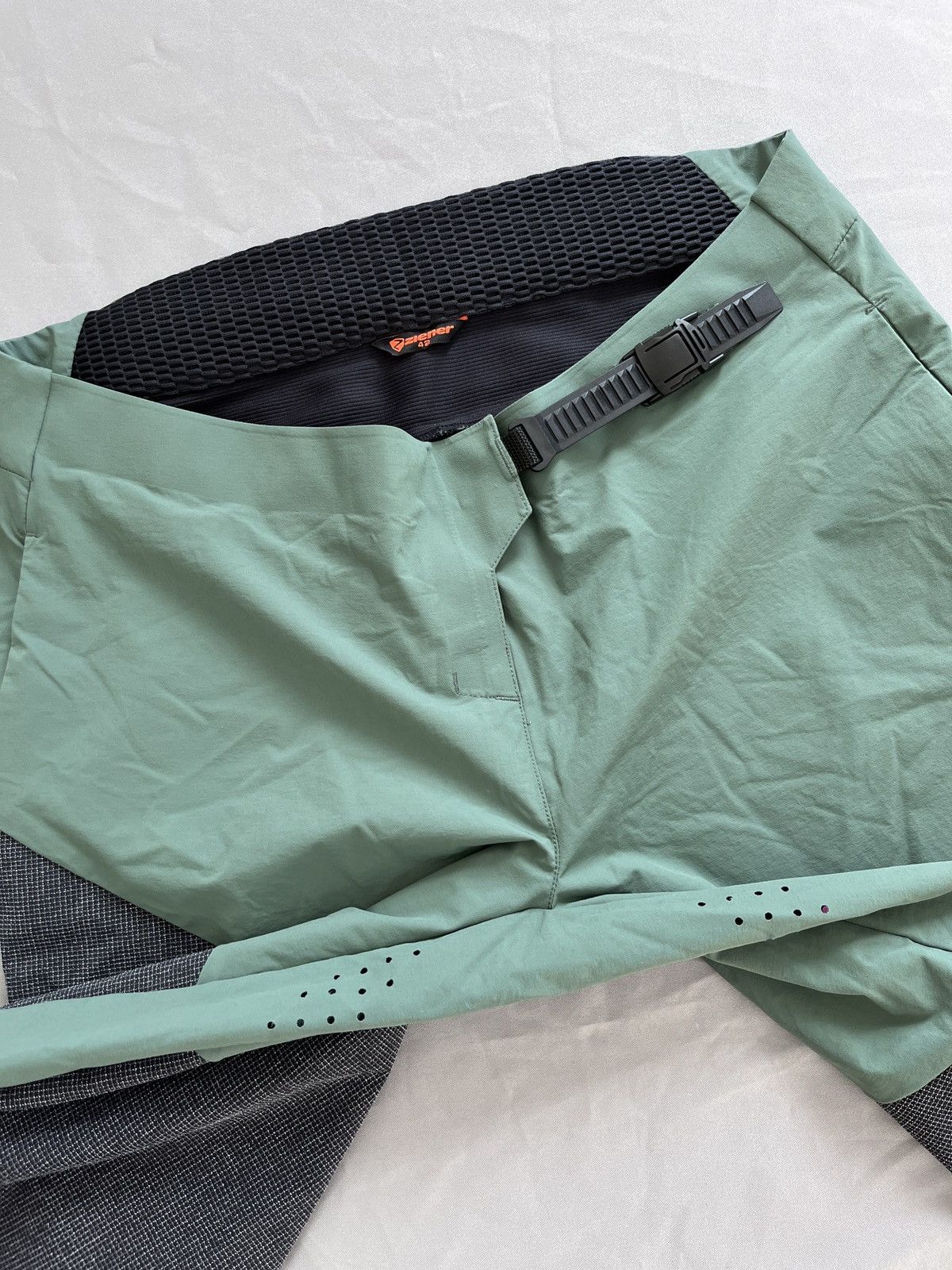 Other Ziener NIBAN X-SHAPE Cycling Shorts Size US 34 / EU 50 - 6 Thumbnail