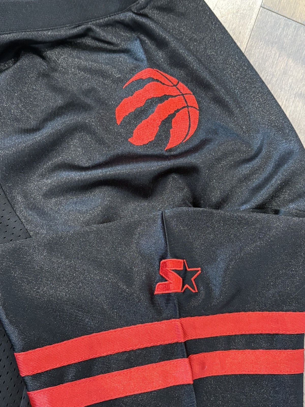 Starter Toronto Raptors Starter Mesh Jersey Shirt Size US XL / EU 56 / 4 - 4 Thumbnail