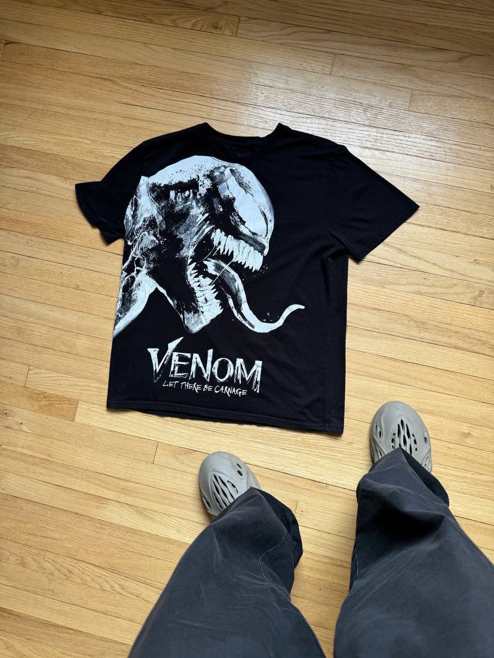 Disney × Marvel Comics × Vintage Vintage Venom T Shirt by Marvel  