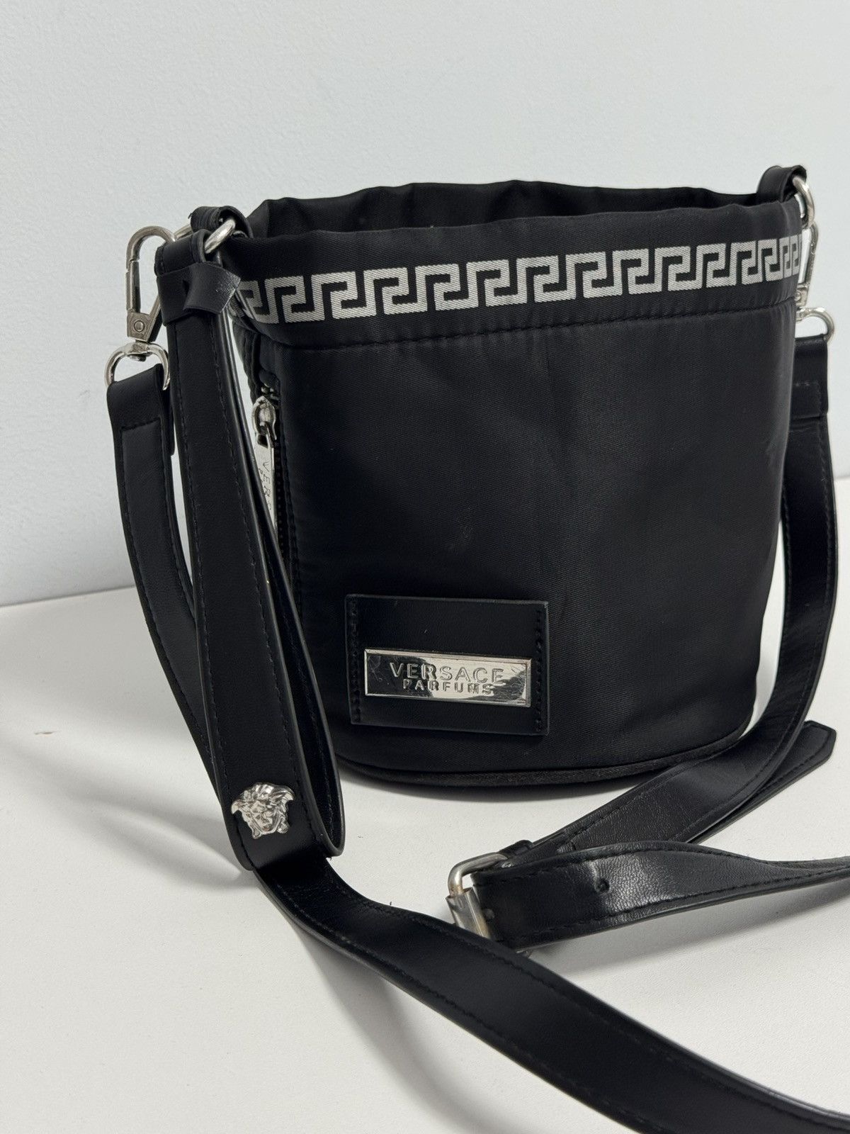 Versace Versace Parfums Black Carry Handbag Totebag And Sports Bag Size ONE SIZE - 3 Thumbnail