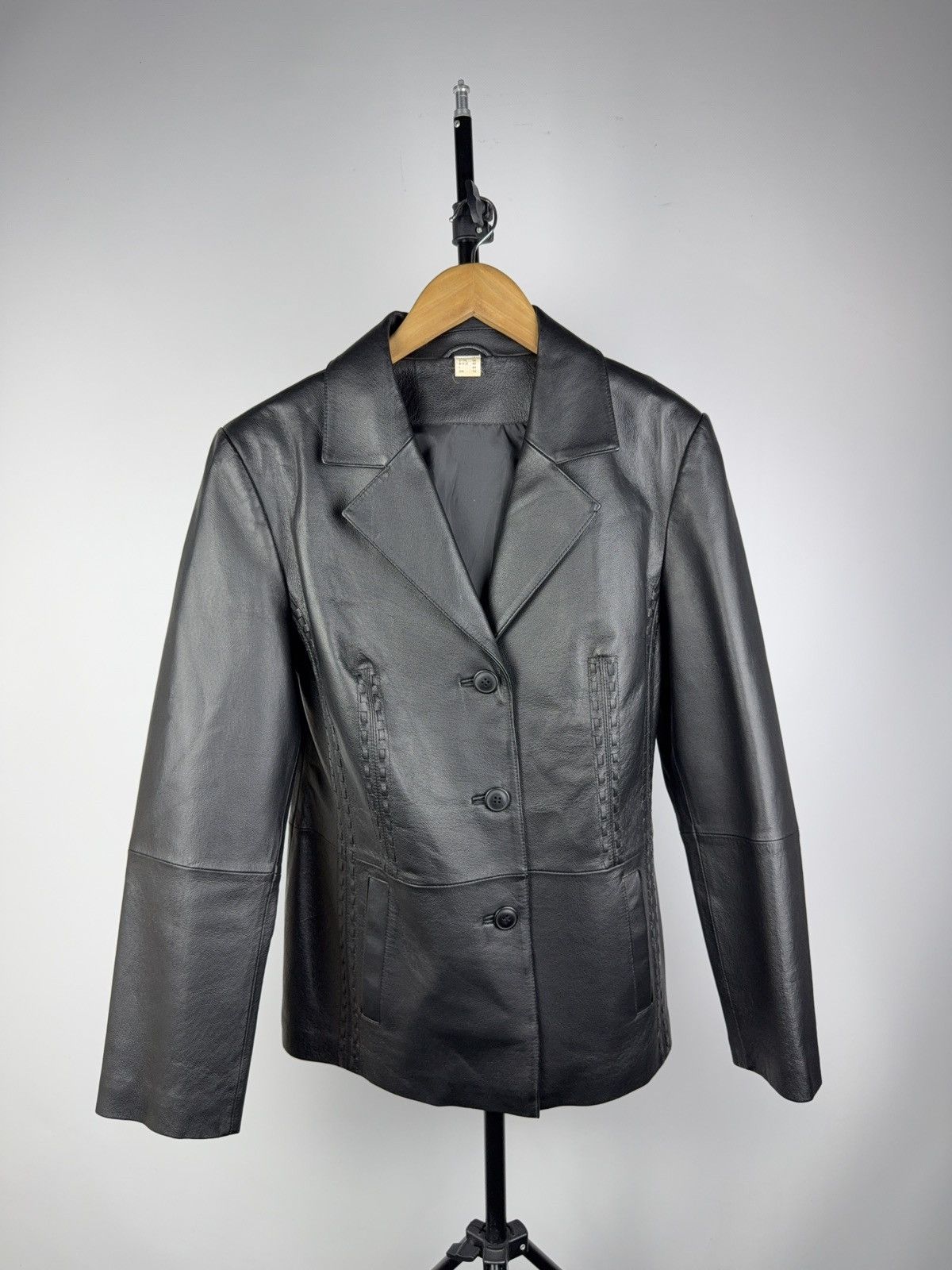 Vintage Vintage 90s Retro Avant Garde Rock Women’s Leather Jacket Size M / US 6-8 / IT 42-44 - 1 Thumbnail