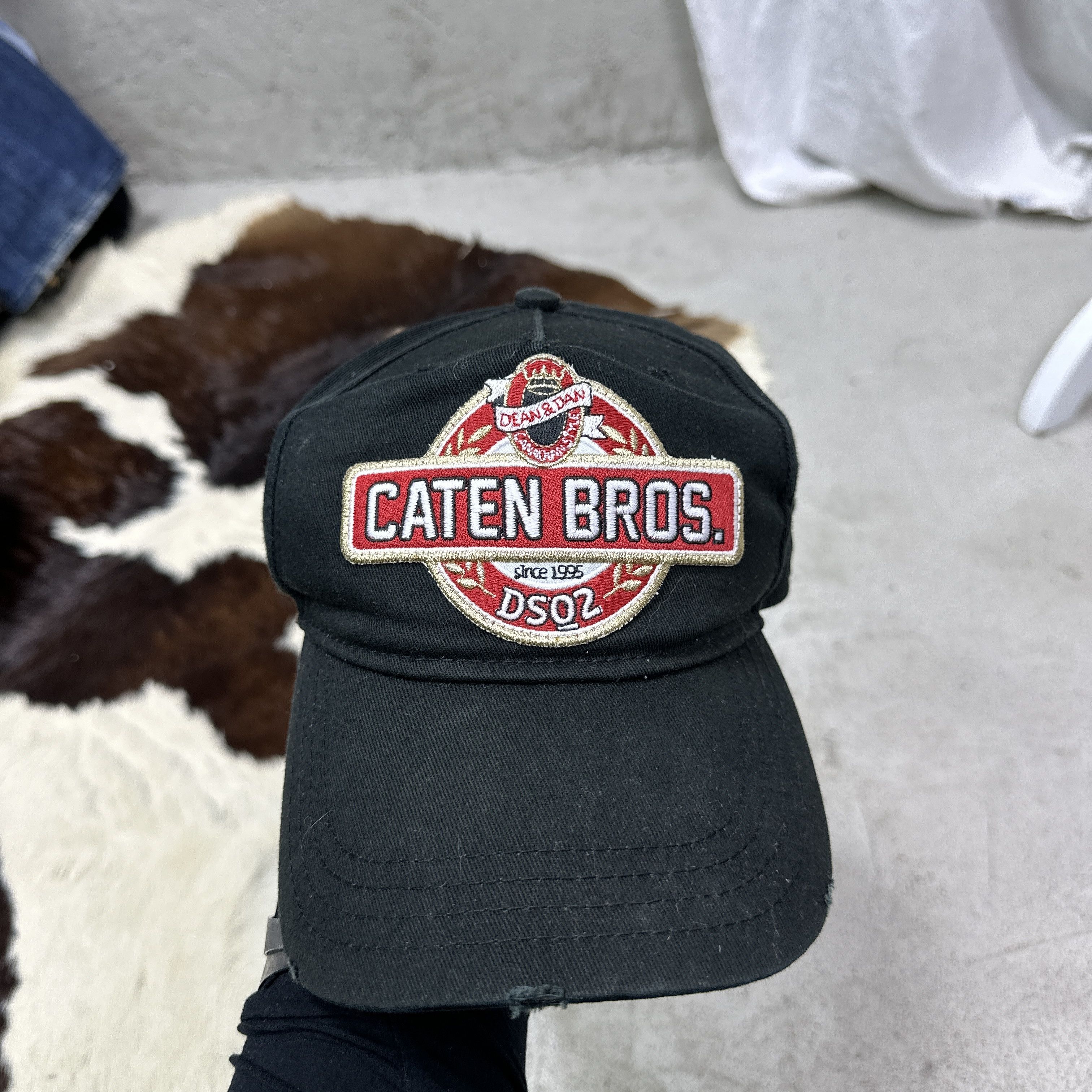 Dsquared2 Vintage Sporty Streetwear Dsquared2 Caten Bros Hat Y2K Size ONE SIZE - 2 Thumbnail
