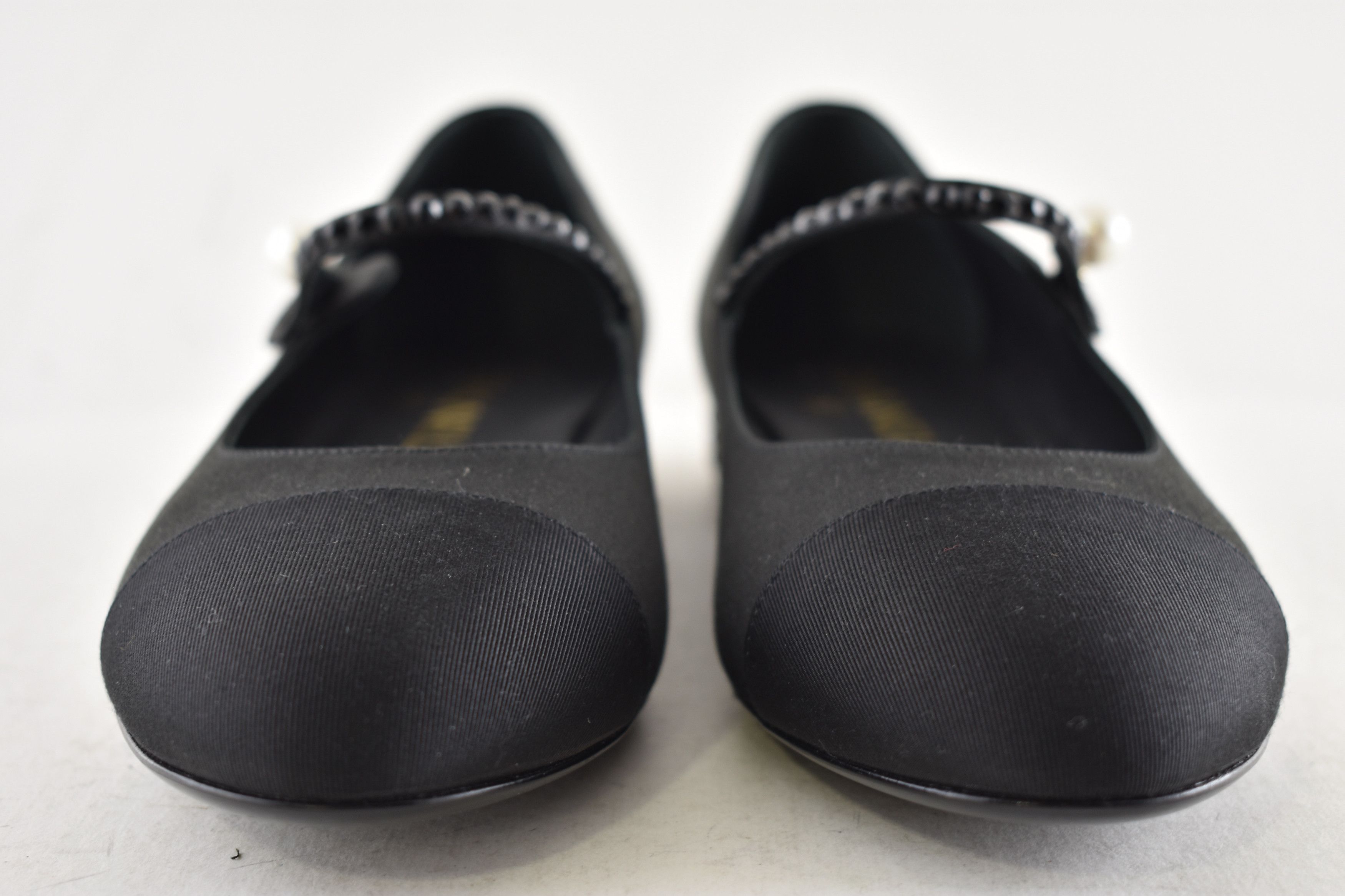 Chanel Chanel 24B Crystal CC Logo Mary Jane Strap Ballet Flat 37 Size US 7 / IT 37 - 13 Thumbnail