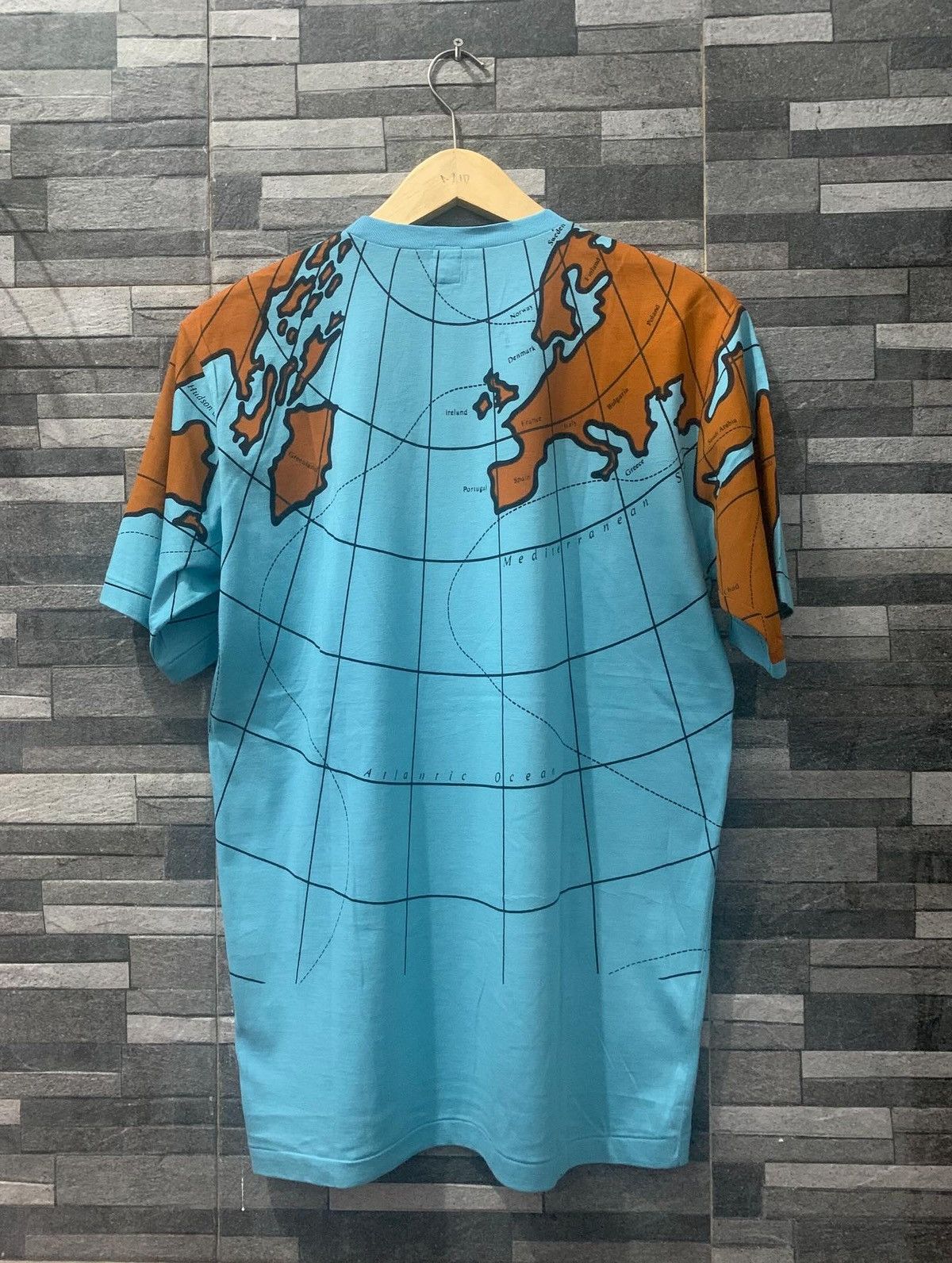Junko Shimada Vintage JUNKO SHIMADA World Map Tee Size US M / EU 48-50 / 2 - 2 Thumbnail