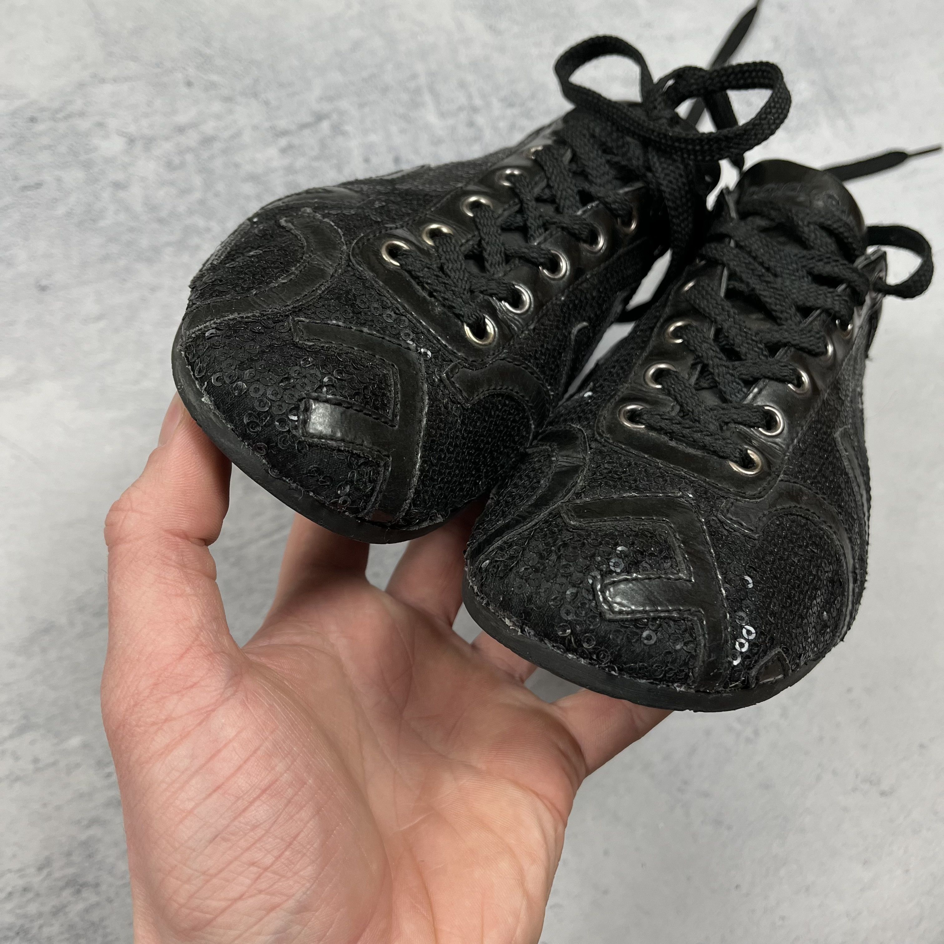 Dolce & Gabbana Dolce & Gabbana Logo Sequined Trainer Shoes Size 40 Size US 7 / EU 40 - 11 Thumbnail