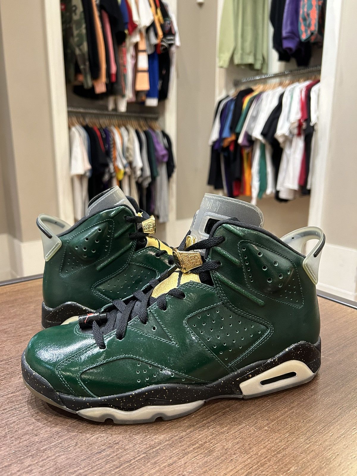 Jordan Brand Jordan 6 Retro Champagne Size US 9.5 / EU 42-43 - 1 Thumbnail