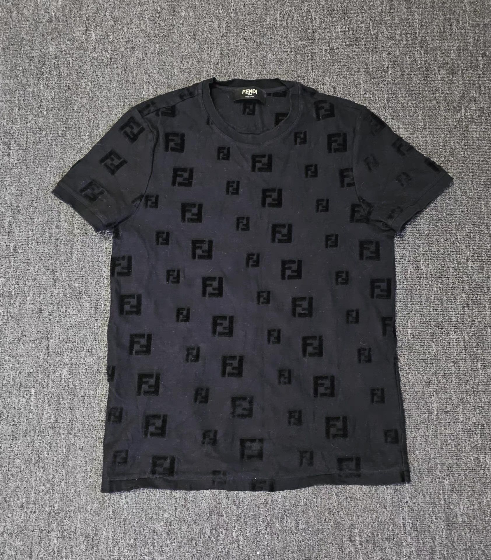 Fendi Fendi Flocked Short Sleeve T-shirt Size US M / EU 48-50 / 2 - 1 Thumbnail