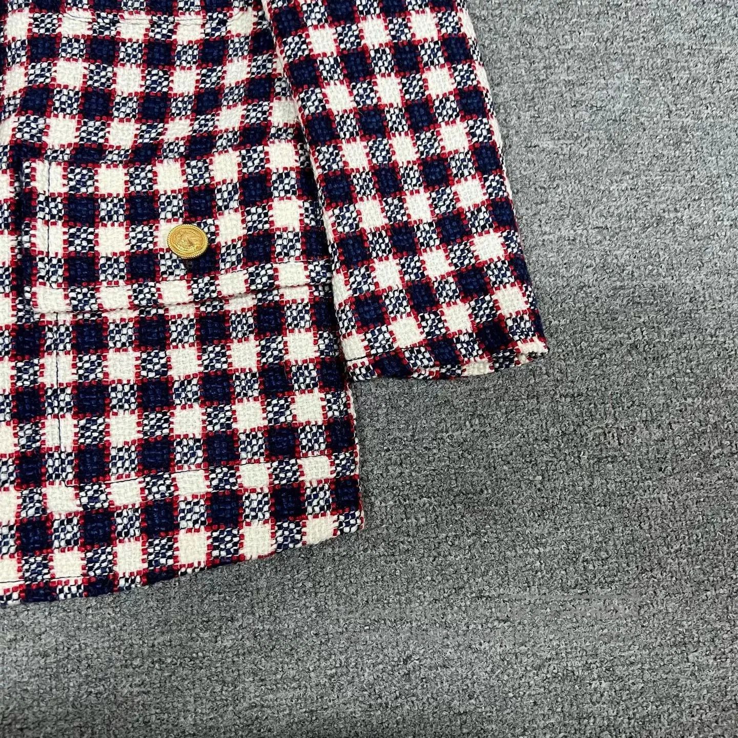 Gucci Gucci Tweed Plaid Gold Buckle Blazer. Size M / US 6-8 / IT 42-44 - 4 Thumbnail