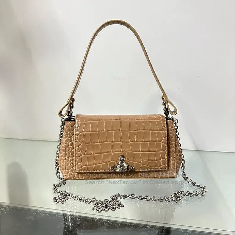 Vivienne Westwood Vivienne Westwood size os Medium-sized ladies' milk tea col Size ONE SIZE - 1 Thumbnail