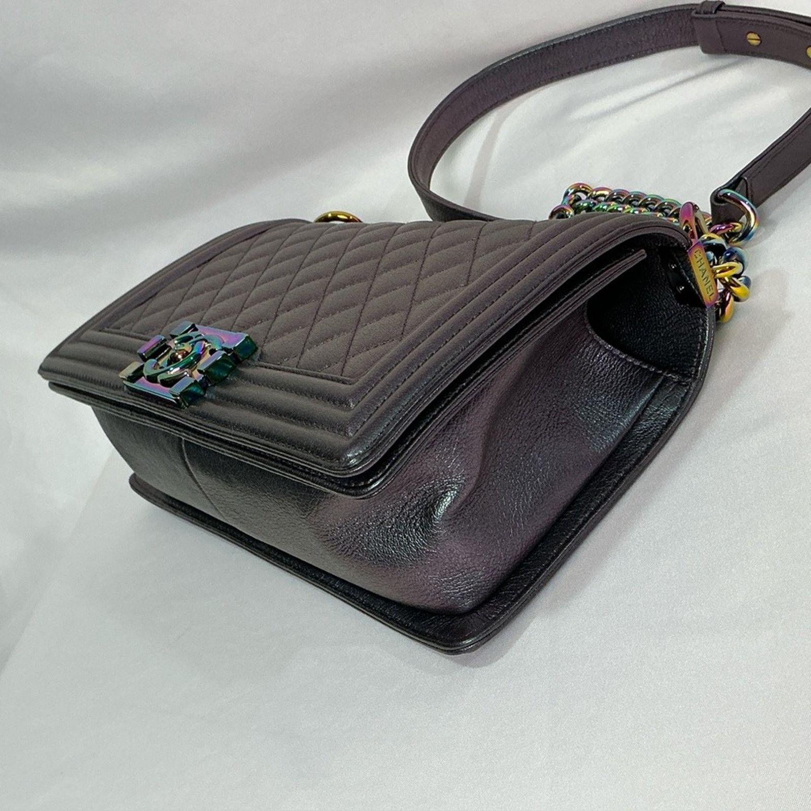 Chanel Chanel Purple Iridescent Mermaid Boy Flap Bag goatskin leath Size ONE SIZE - 4 Thumbnail