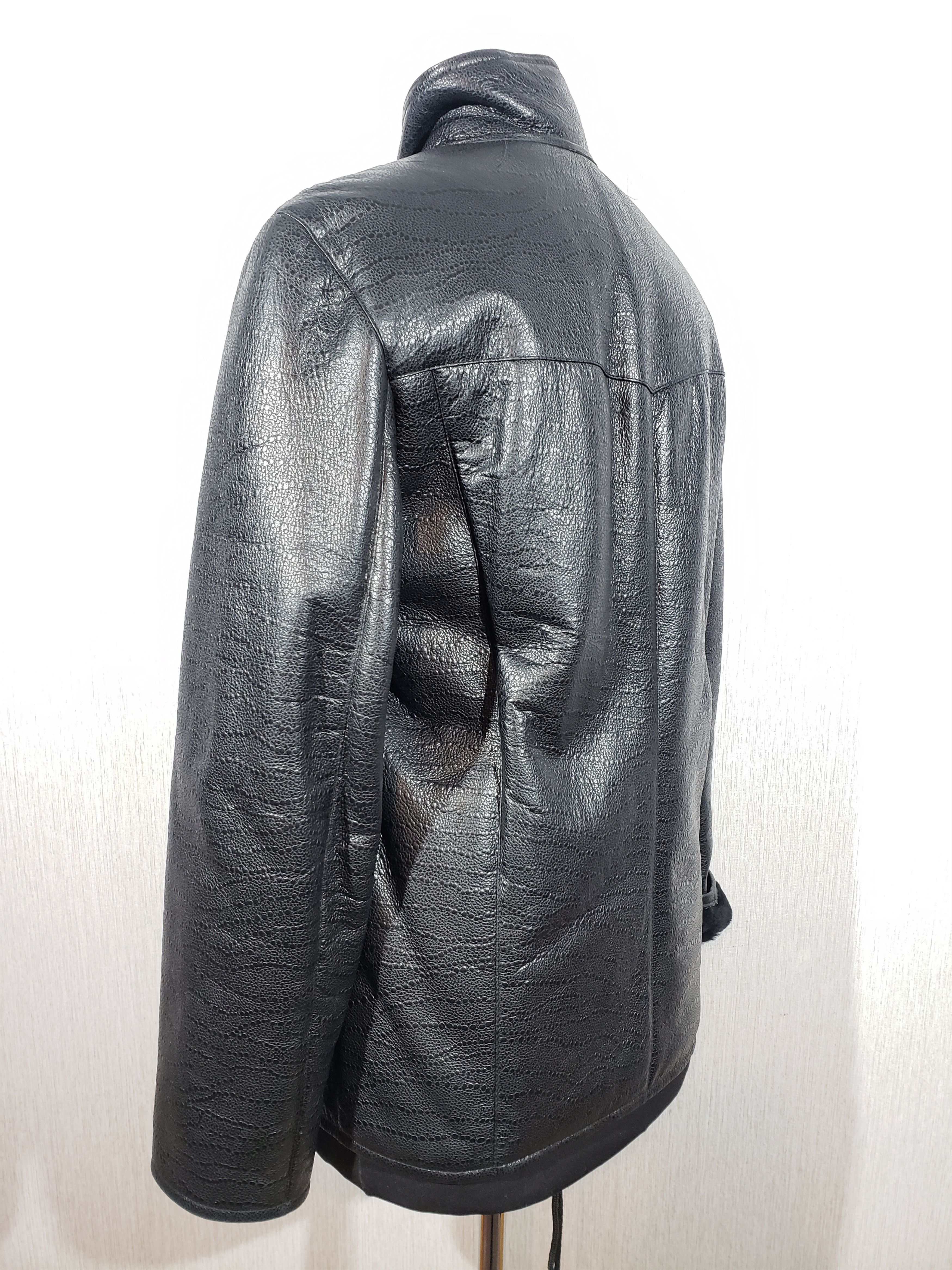 Other Wonderful men's black sheepskin coat with a metal zipper. Size US L / EU 52-54 / 3 - 6 Thumbnail