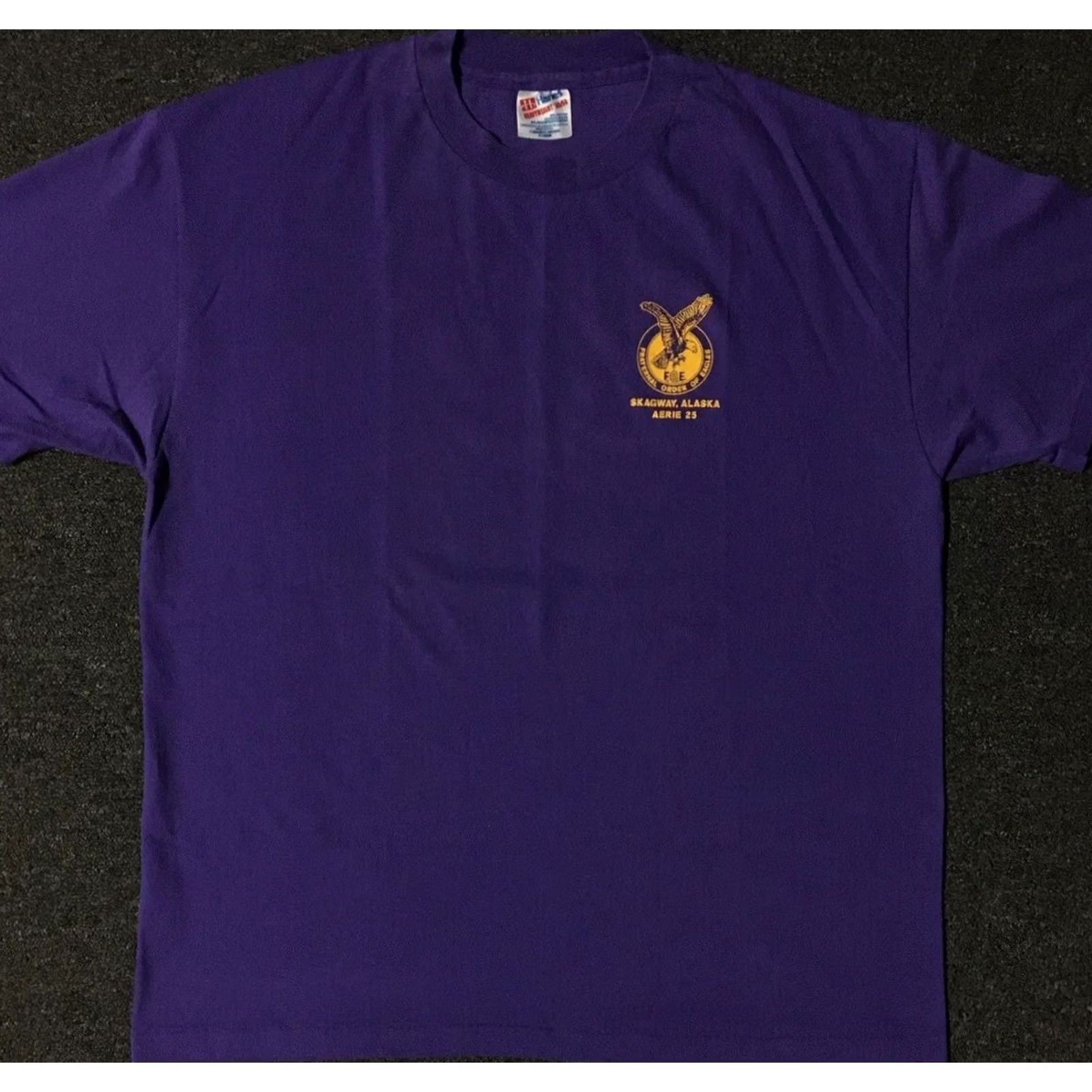 Vintage VINTAGE Fraternal Order Of Eagles Alaska Shirt XL Purple Graphic Tee Mens Size US XL / EU 56 / 4 - 2 Thumbnail