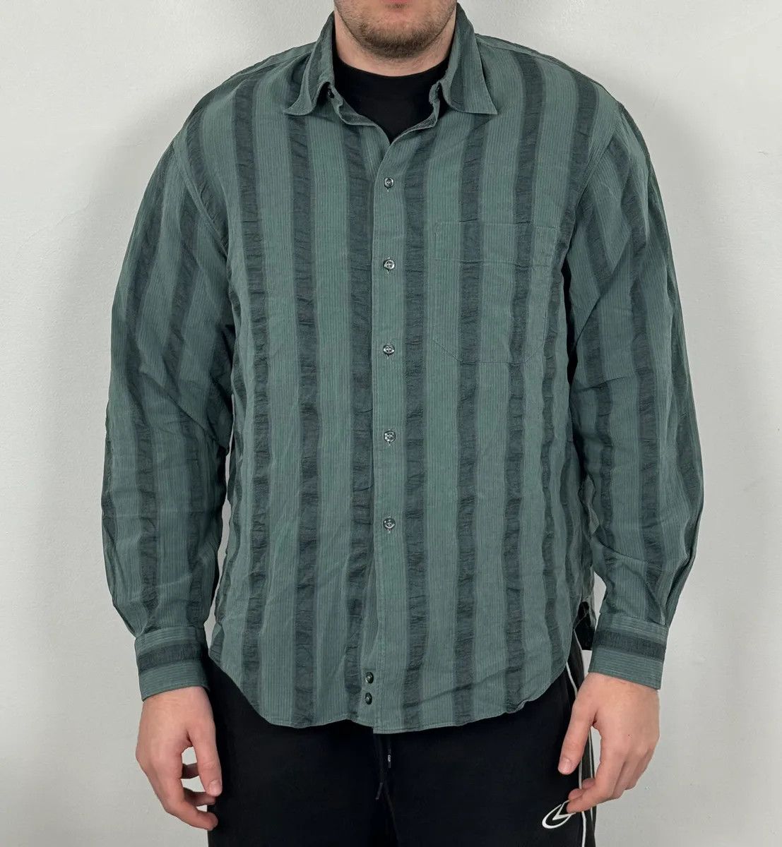 Emporio Armani 1990s Emporio Armani Grey Relief Striped Shirt Size US XL / EU 56 / 4 - 2 Thumbnail