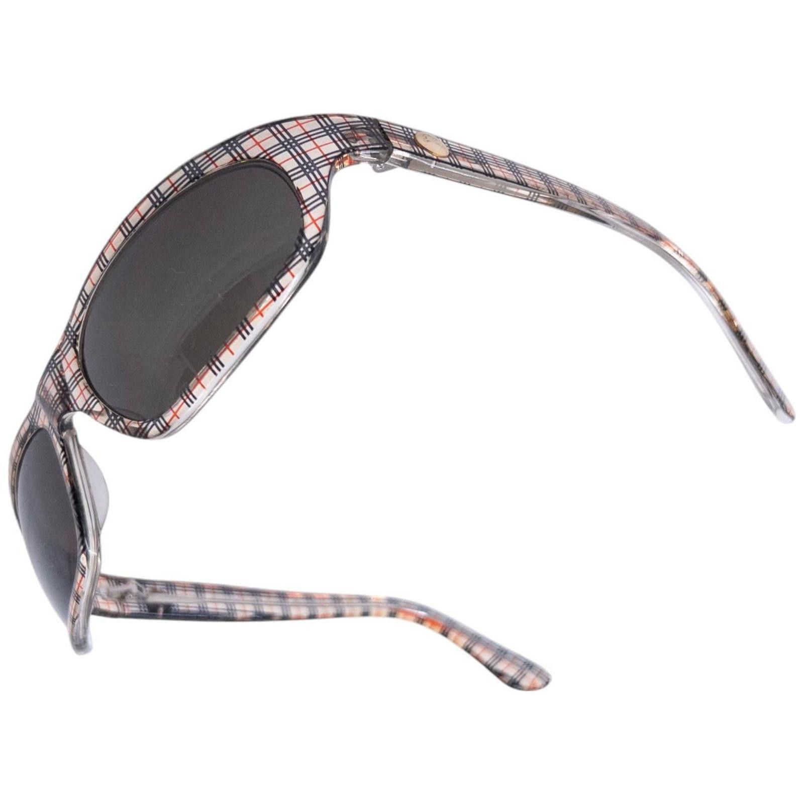 Burberry Vintage Burberry Nova Check Sunglasses Size ONE SIZE - 4 Thumbnail
