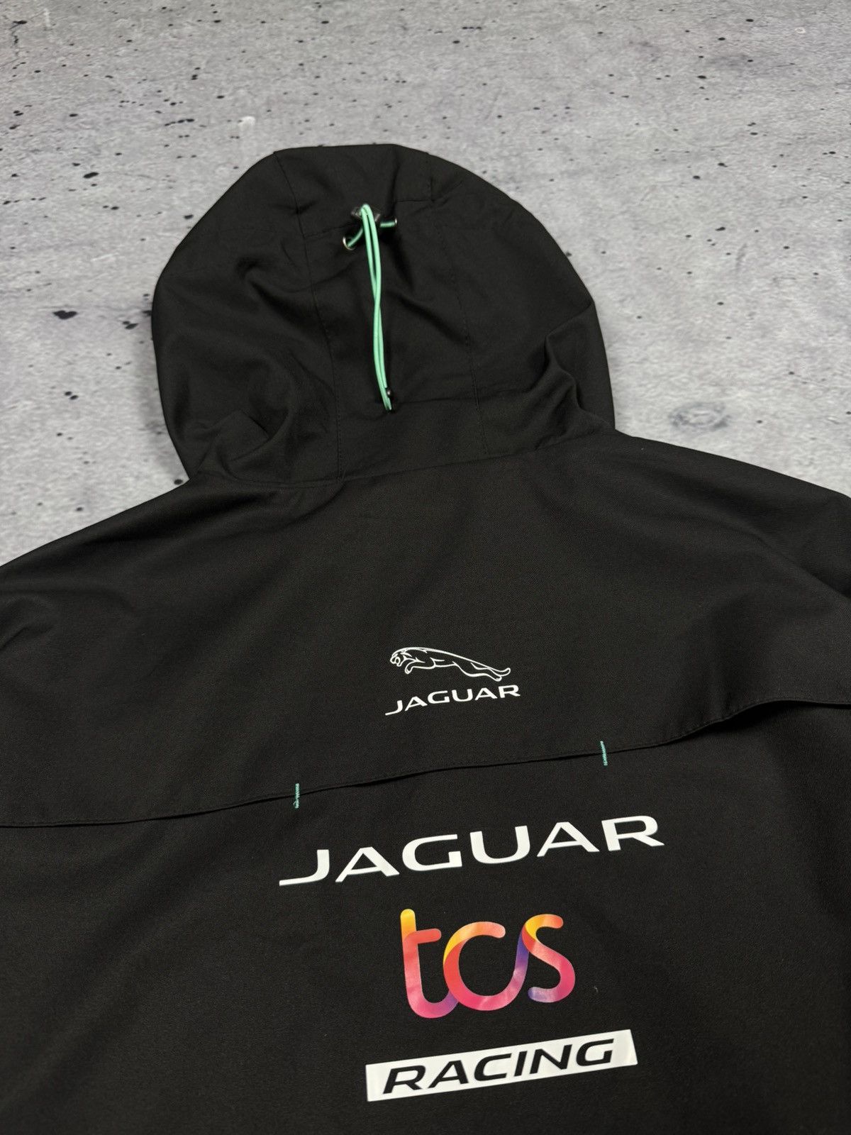 Formula 1 Jaguar Tcs Racing F1 Team Jacket Size M Size US M / EU 48-50 / 2 - 4 Thumbnail
