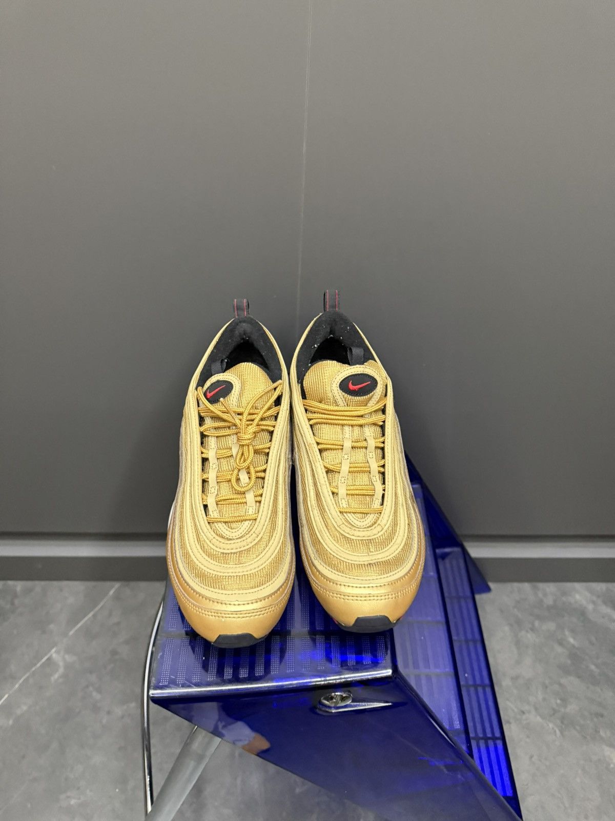 Nike Nike Air Max 97 Metallic Gold Bullet 2017 884421-700 Size 10 Size US 10 / EU 43 - 3 Thumbnail