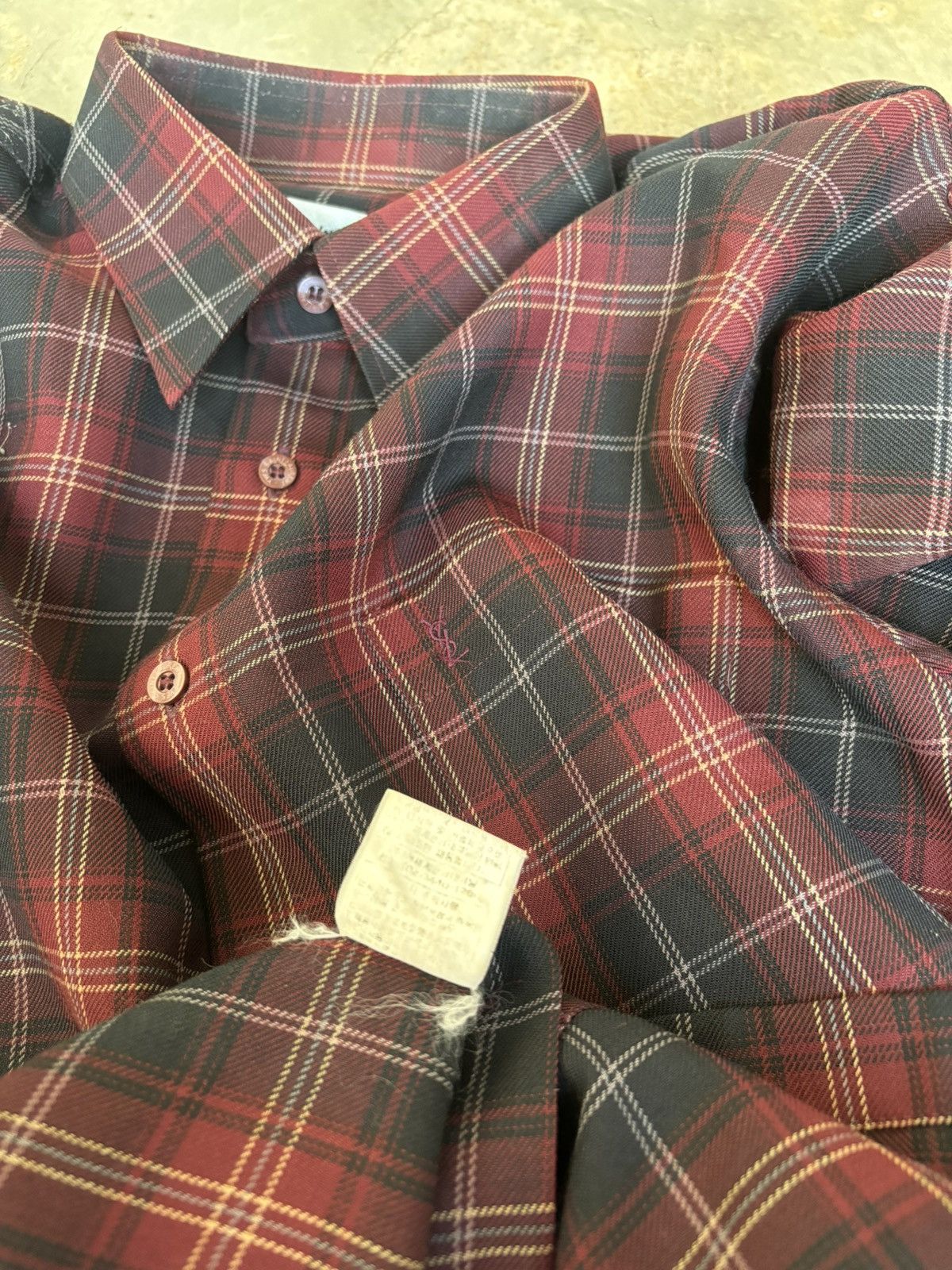 Yves Saint Laurent Yves Saint Laurent Shirt Size US L / EU 52-54 / 3 - 8 Thumbnail