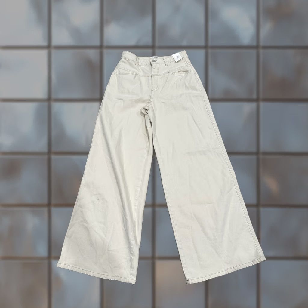 CLOSED NWT CLOSED Ivory Wide-Leg Denim Jeans 29 High Waist Flared-x Heritage Fit 5-Pocket Size 29 Womens Jeans Size 29" - 1 Thumbnail