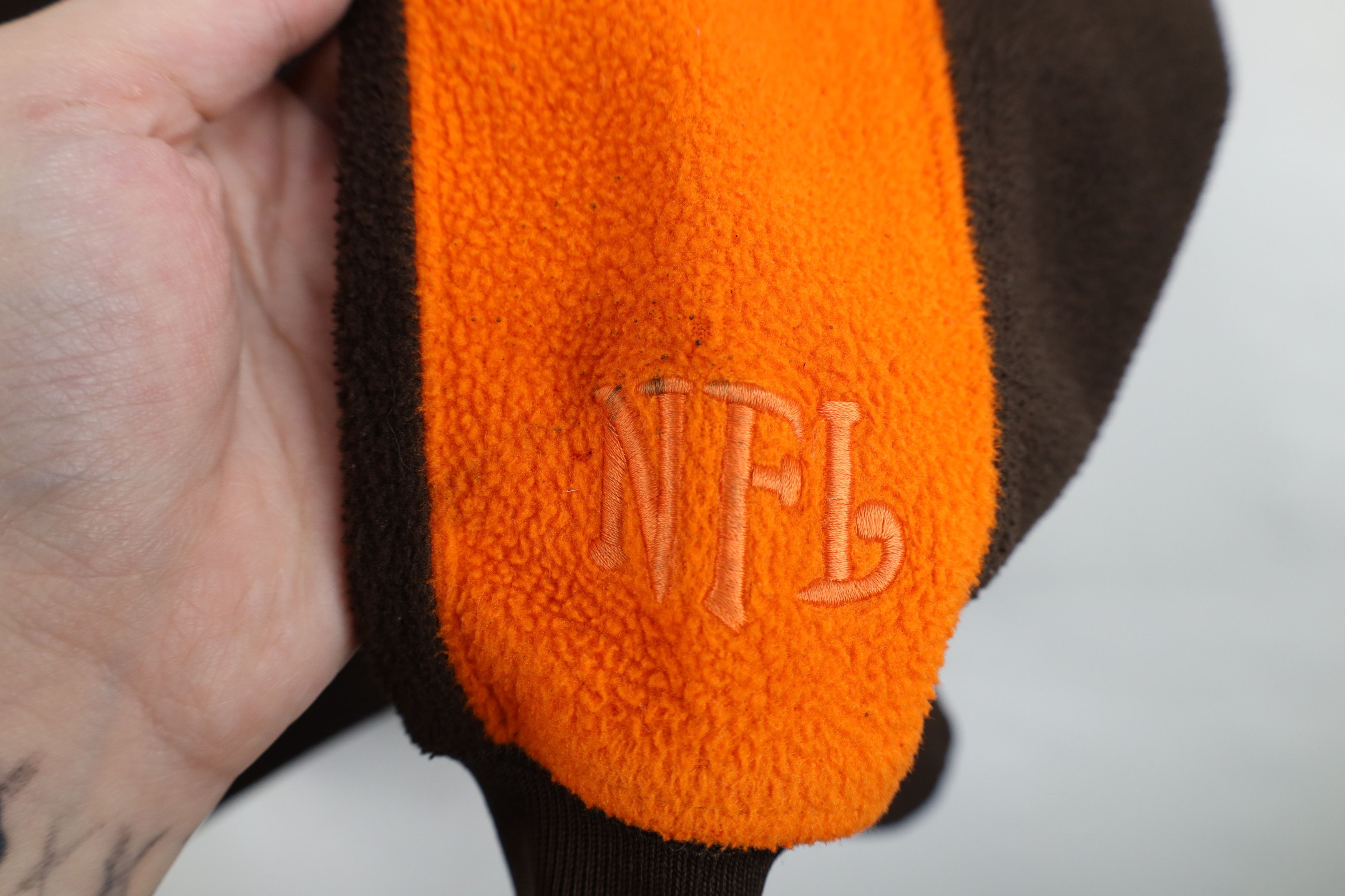 Vintage Vintage Spell Out Cleveland Browns Football Fleece Hoodie Size US L / EU 52-54 / 3 - 12 Thumbnail