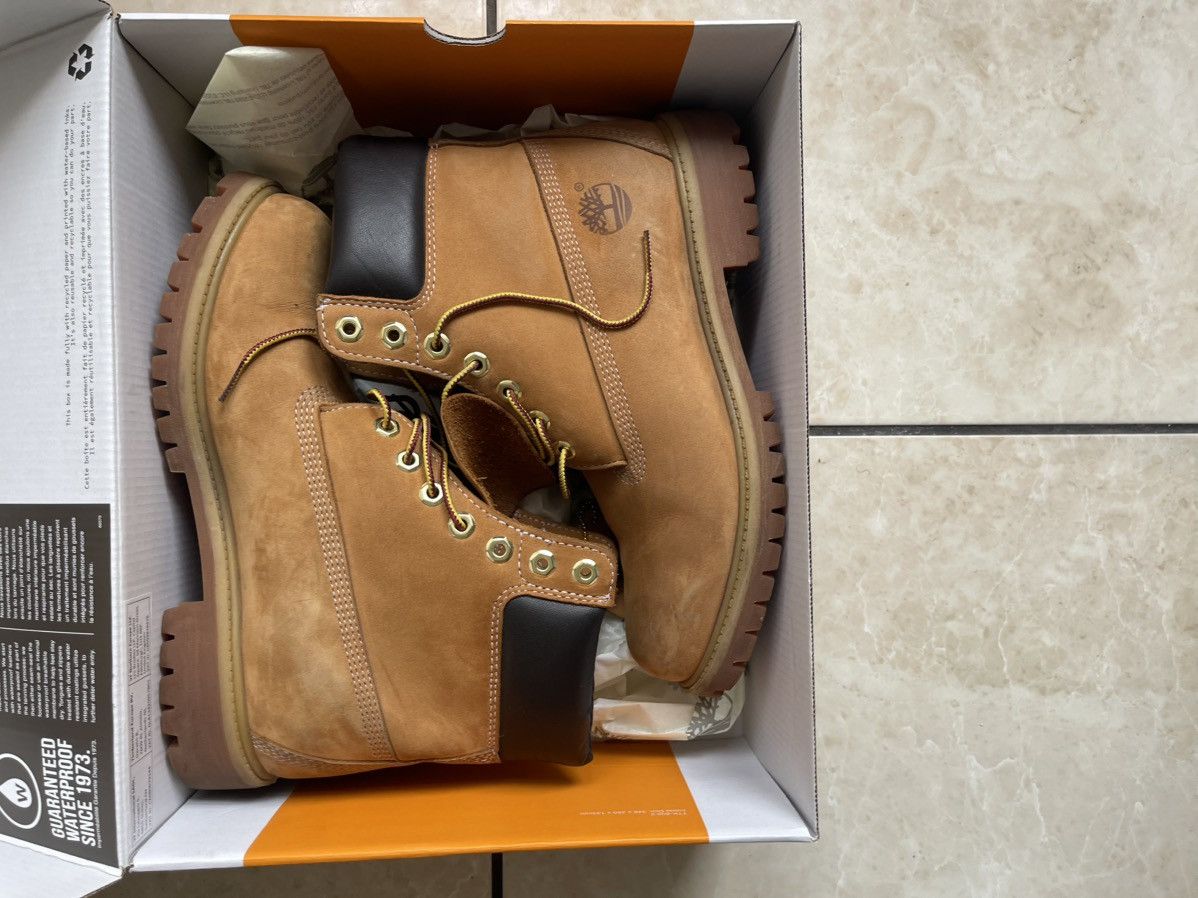 Timberland 6 inch timberlands Size US 9.5 / EU 42-43 - 2 Thumbnail
