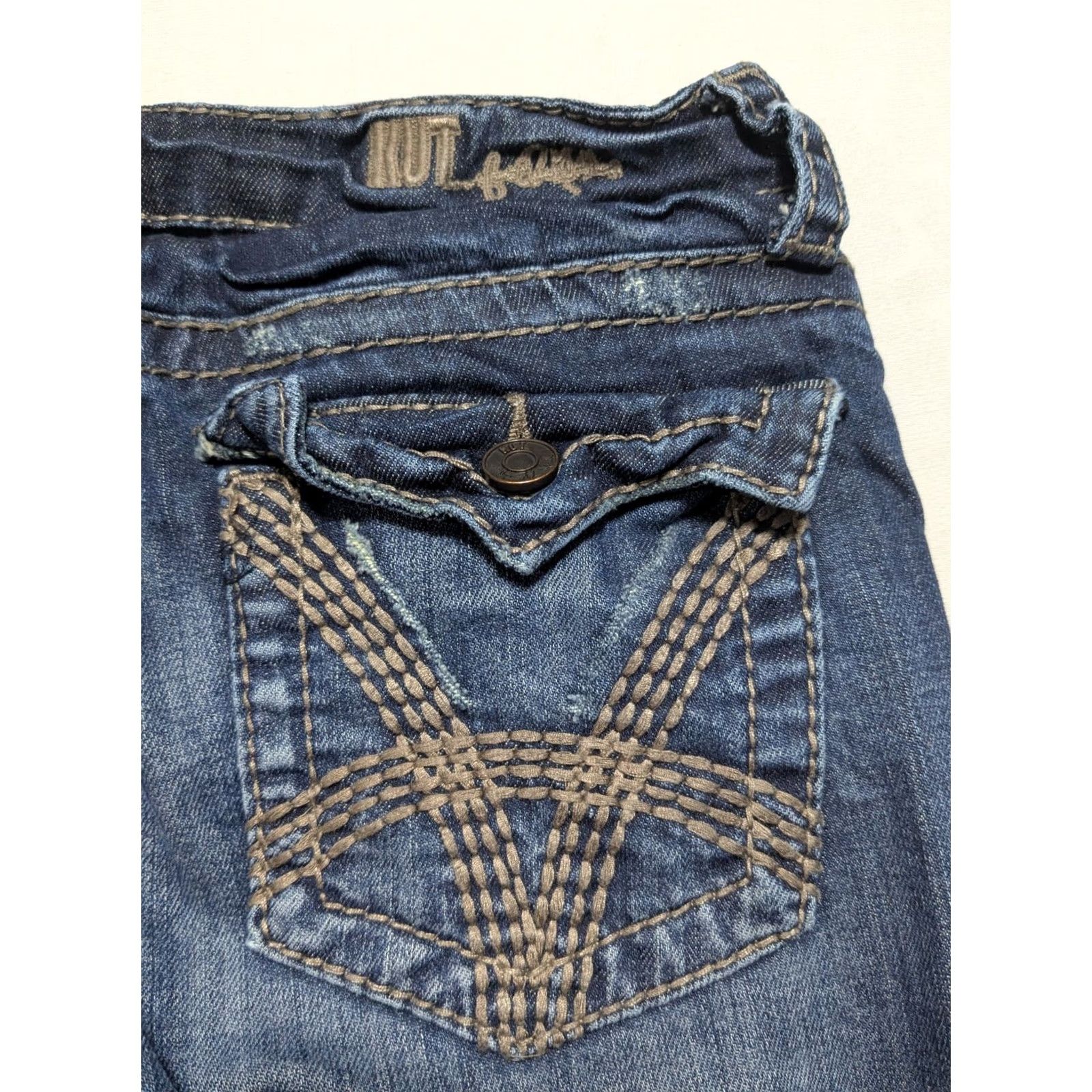 Vintage KUT From The KLOTH Jeans - Women Size 2 Cropped Embroidered Flap Pocket Denim Size 26" / US 2 / IT 38 - 3 Thumbnail
