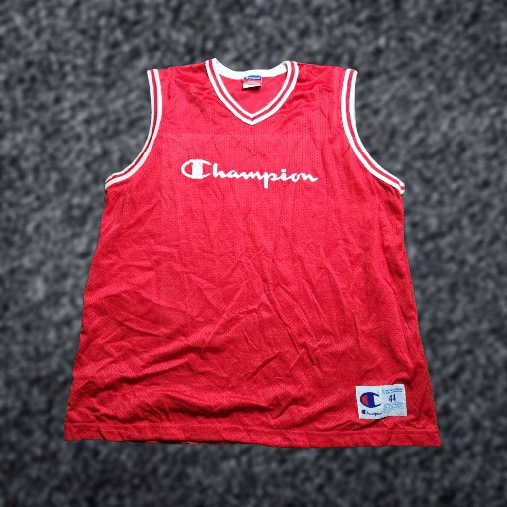 Champion VINTAGE Champion Shirt Mens L Red 90s USA Classic Spellout Basketball Jersey Sleeveless Crew Neck Size US L / EU 52-54 / 3 - 1 Thumbnail