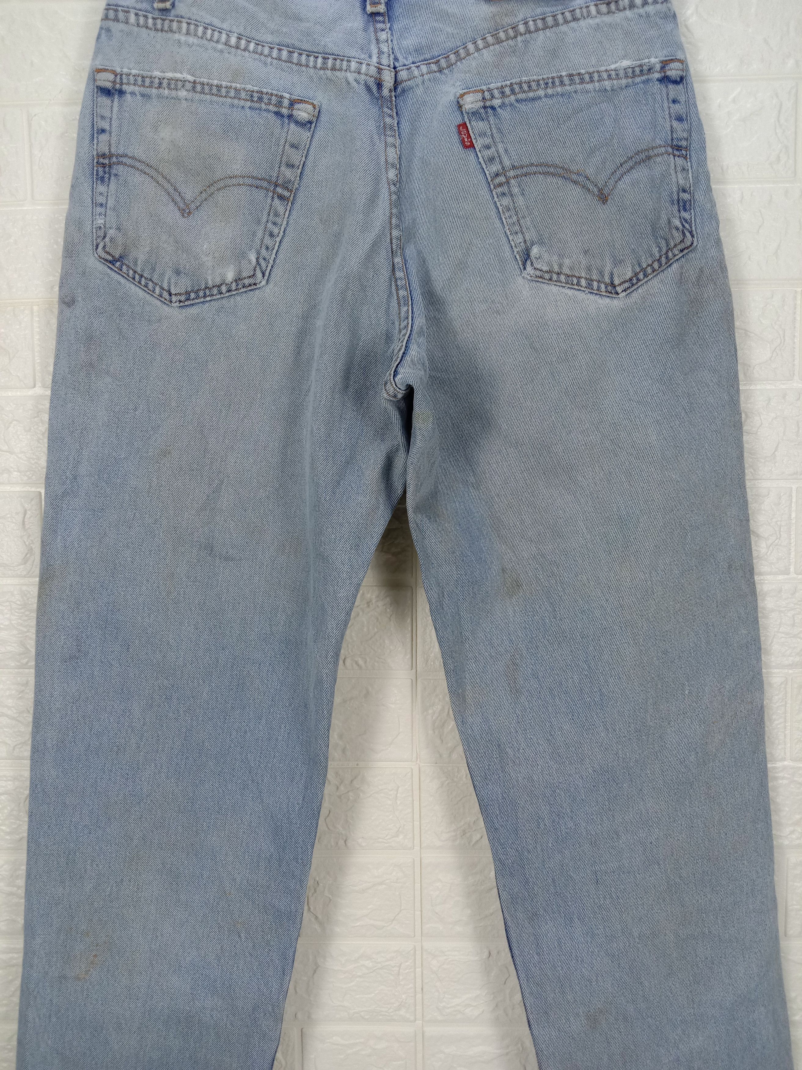 Levi's Vintage Levi's 550 Jeans Light Wash Distressed Denim Size US 32 / EU 48 - 7 Thumbnail