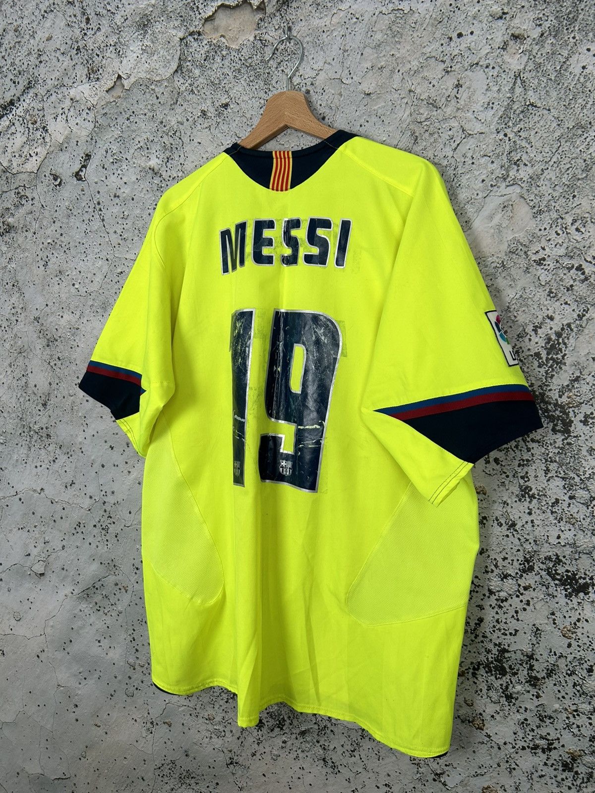 Nike Vintage FC Barcelona Messi Nike Soccer Jersey Football Rare Size US XL / EU 56 / 4 - 6 Thumbnail