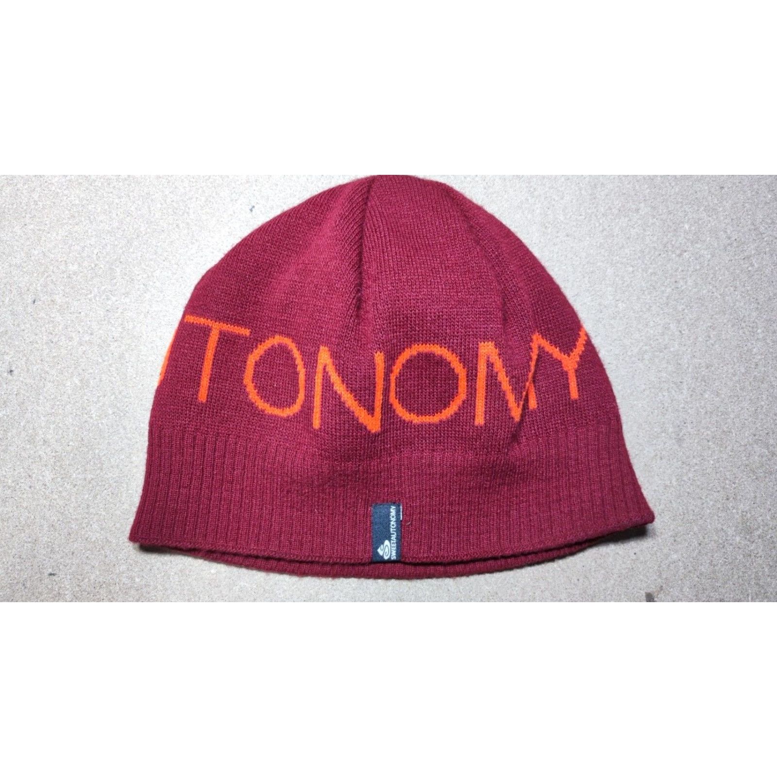 Vintage Sweet Protection Womens Beanie Hat One Size Red Thermal Knit Winter Soft Logo Moisture Wicking Quick Dry Packable Size ONE SIZE - 4 Thumbnail