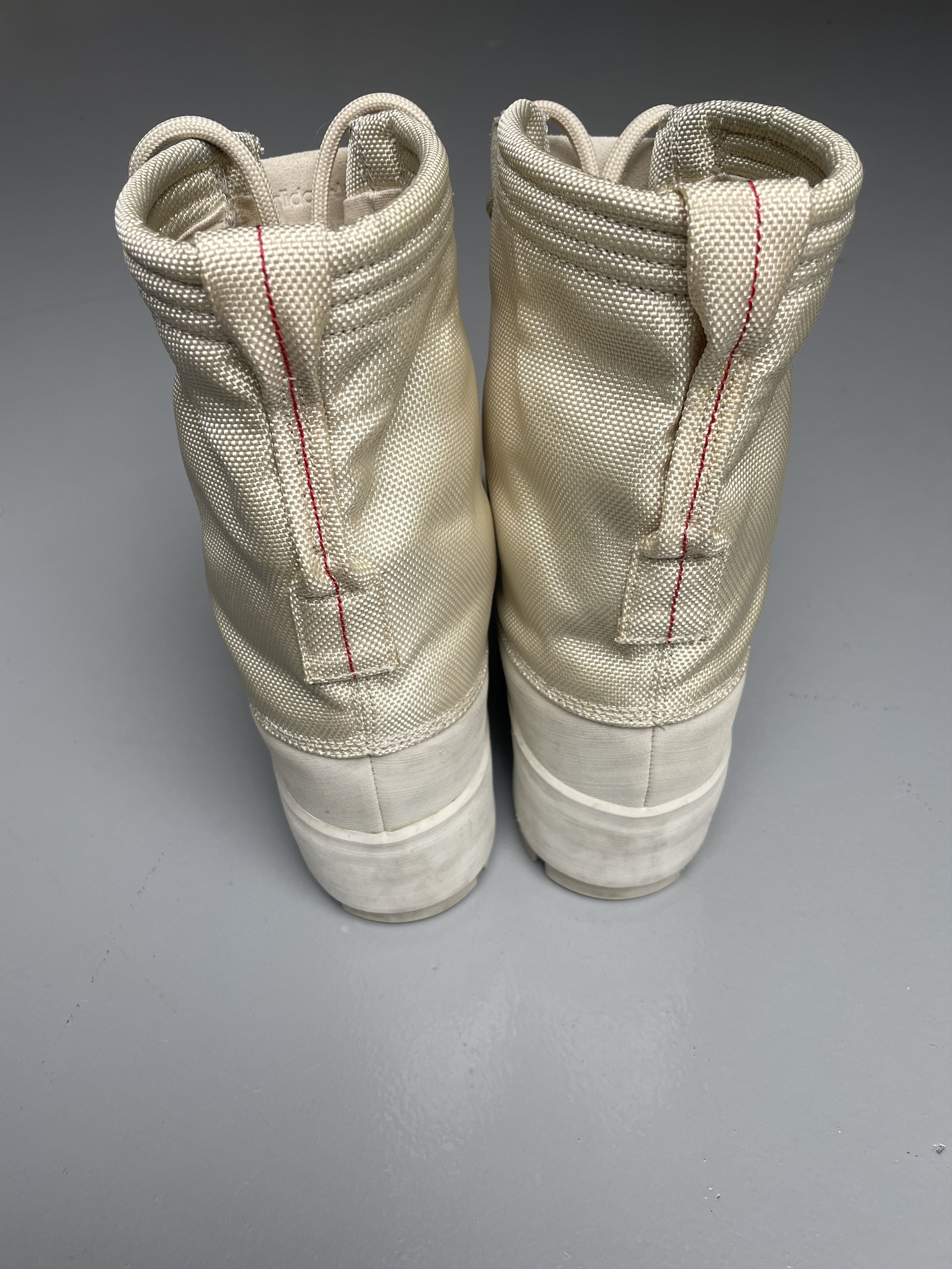 Yeezy adidas YEEZY Season 1 women's 950 boots (Turtle Dove) Size US 7.5 / IT 37.5 - 10 Thumbnail