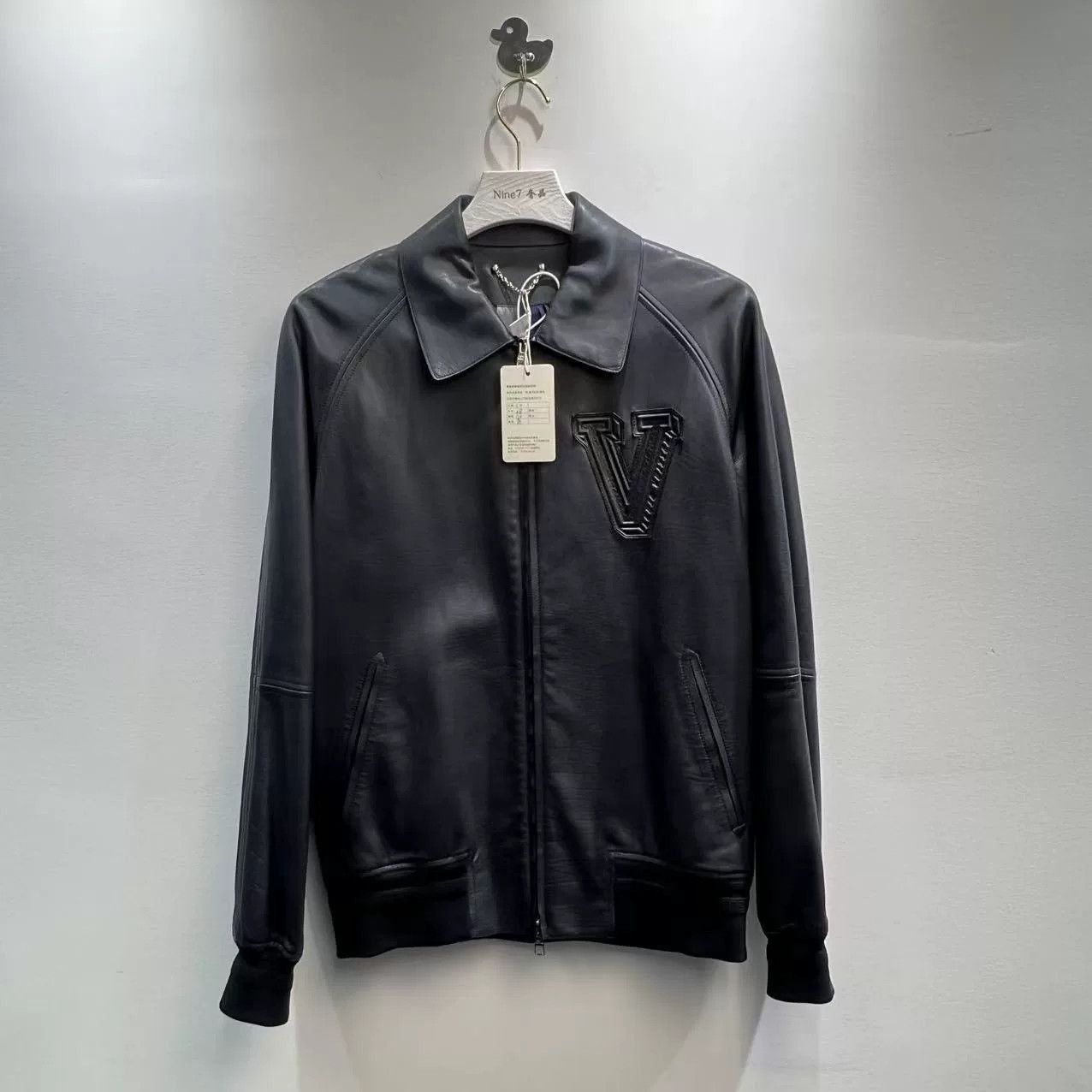Louis Vuitton Louis Vuitton Logo Leather Jacket Size US L / EU 52-54 / 3 - 1 Thumbnail