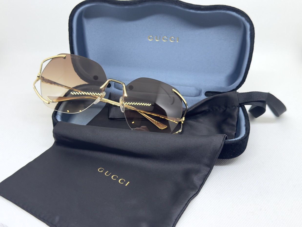 New - Gucci Grey | Gold Gg0666s Gg Logo Cat Eye Mirrored Sunglasses Gucci GG0666S 003 - As Seen Jaime Xie Sunglasses - US main image 4