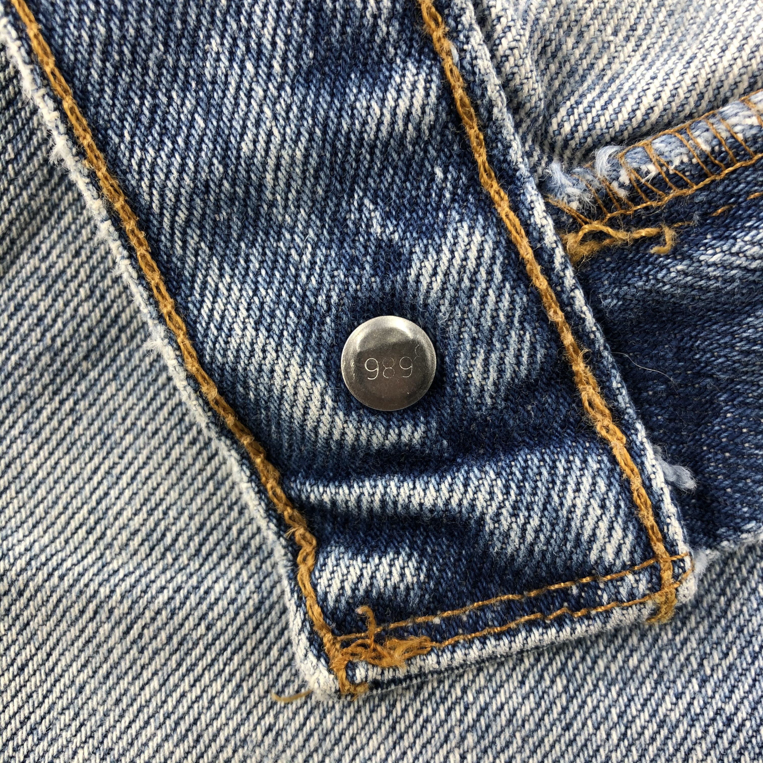 Levi's × Vintage Vintage 90s Light Wash Levis 505 Jeans-JM1874 Size US 38 / EU 54 - 9 Thumbnail