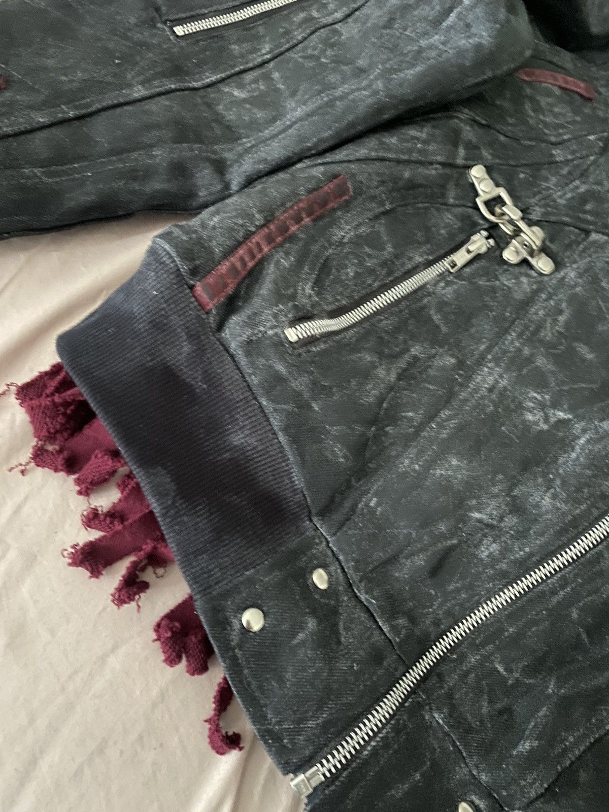 Other AW25 'Roztrhané' Black Bomber Jacket Size US L / EU 52-54 / 3 - 6 Thumbnail